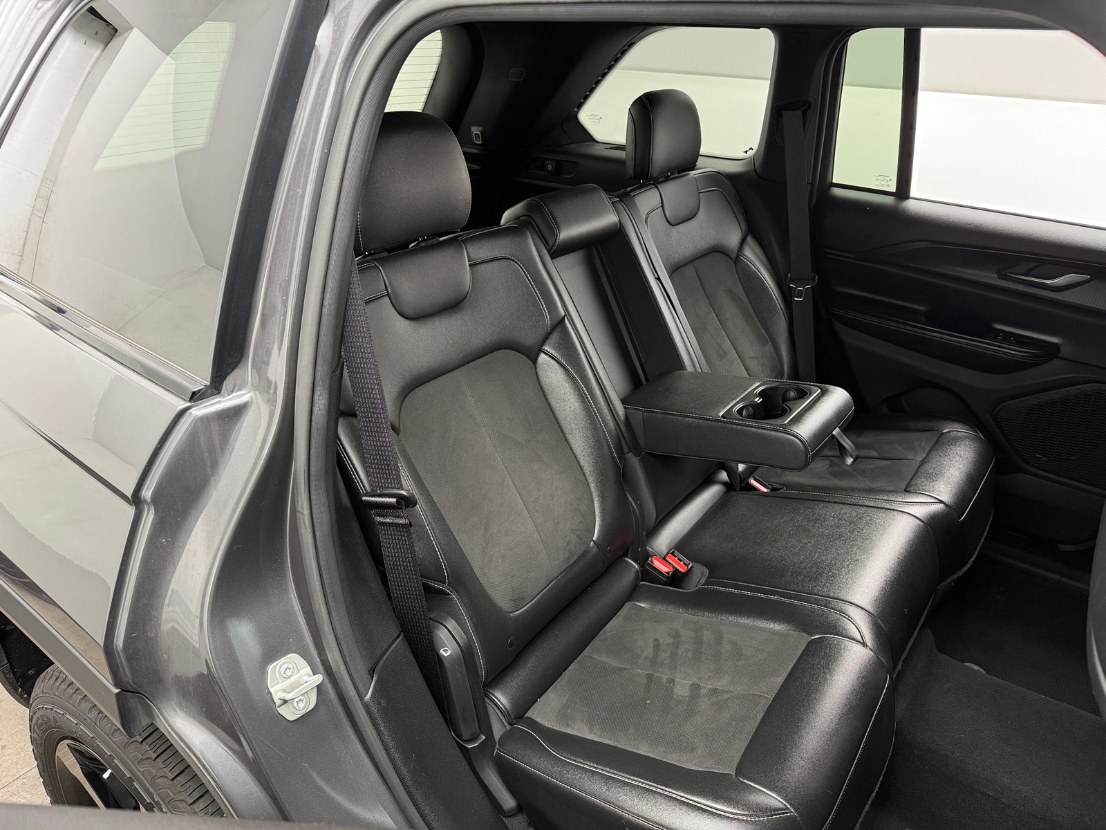 Thumbnail: 2024 Jeep Grand Cherokee - 5