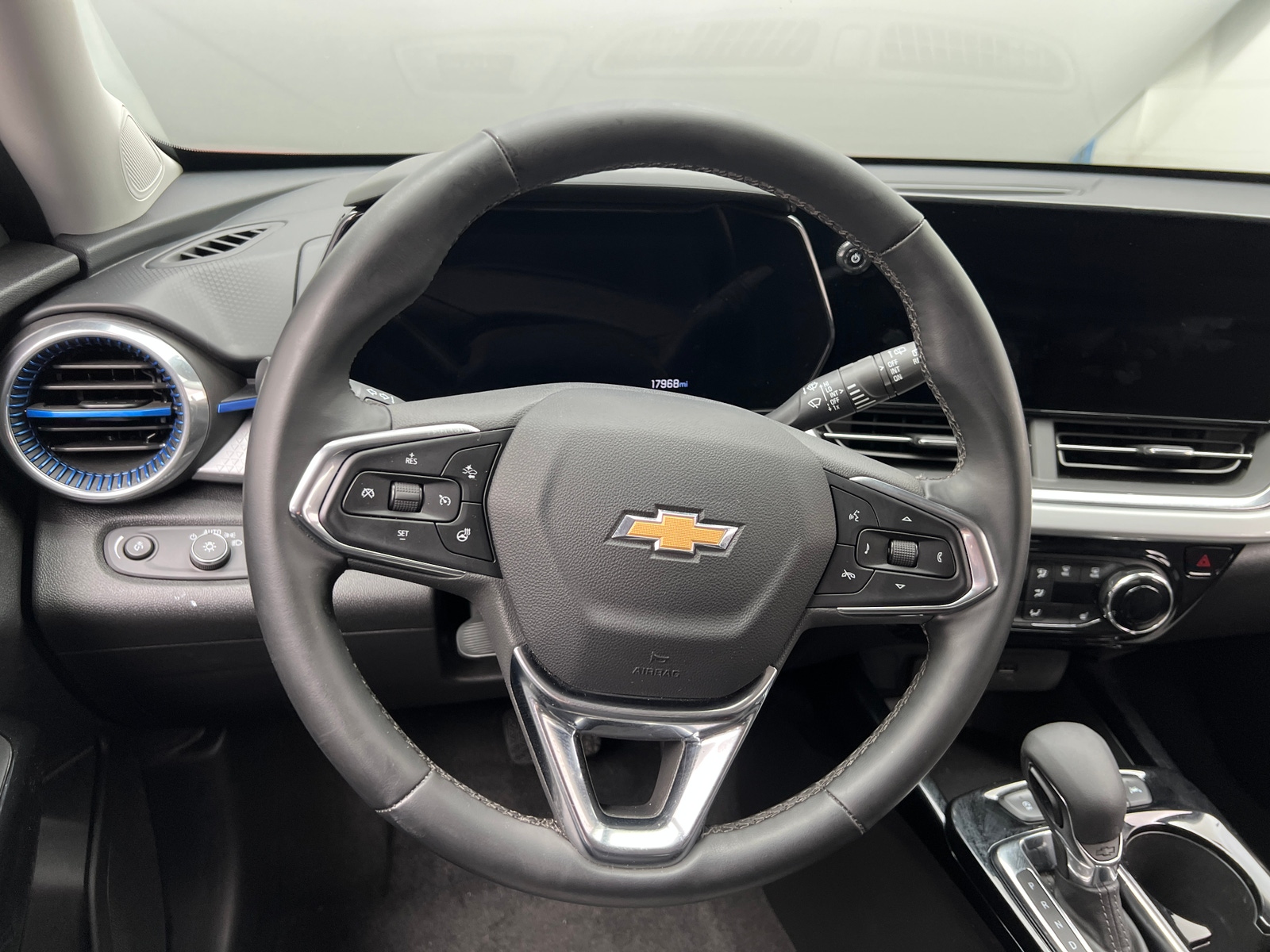 Thumbnail: 2025 Chevrolet Trax - 5