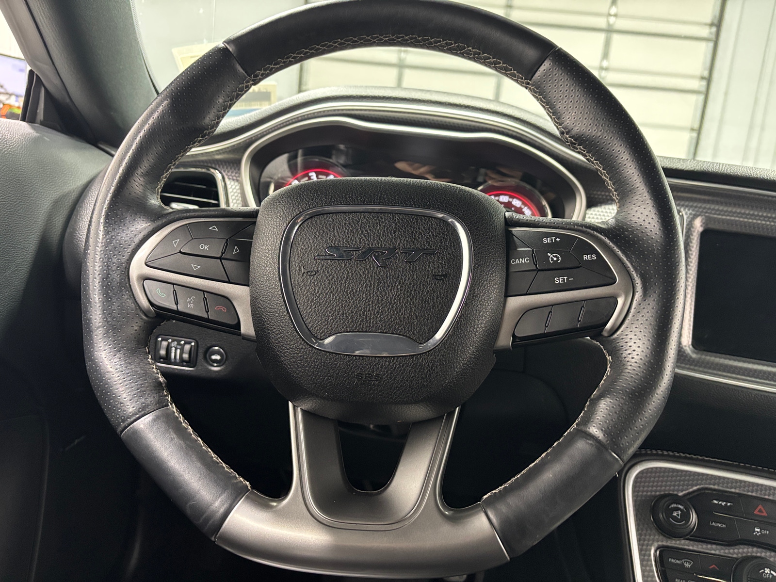 Thumbnail: 2015 Dodge Challenger - 4