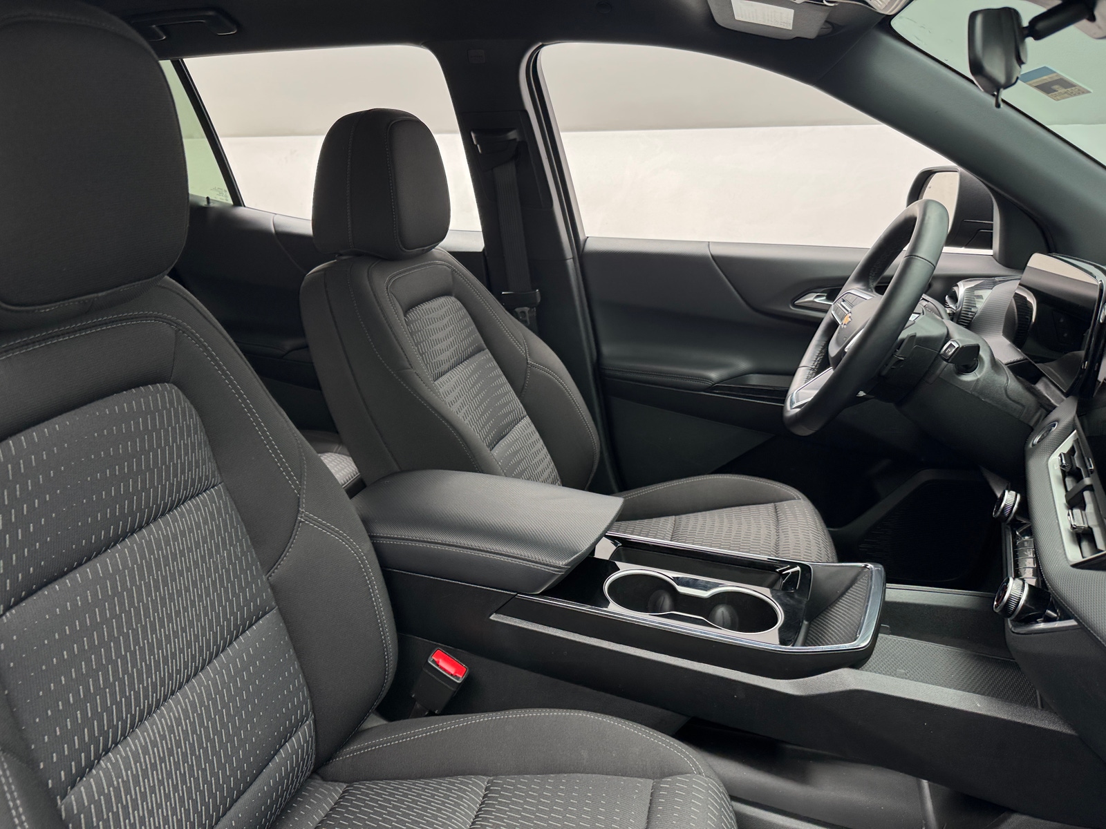 Thumbnail: 2025 Chevrolet Equinox - 2