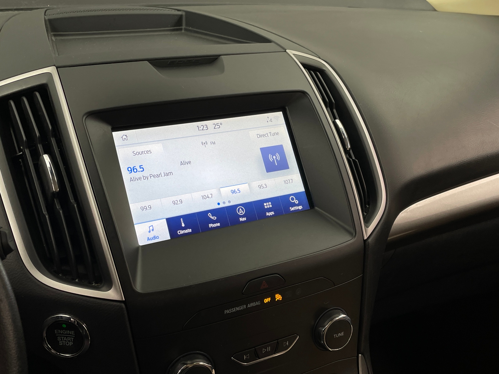 Thumbnail: 2020 Ford Edge - 3