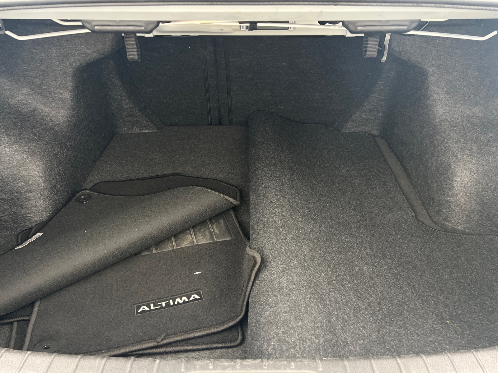 Thumbnail: 2025 Nissan Altima - 7