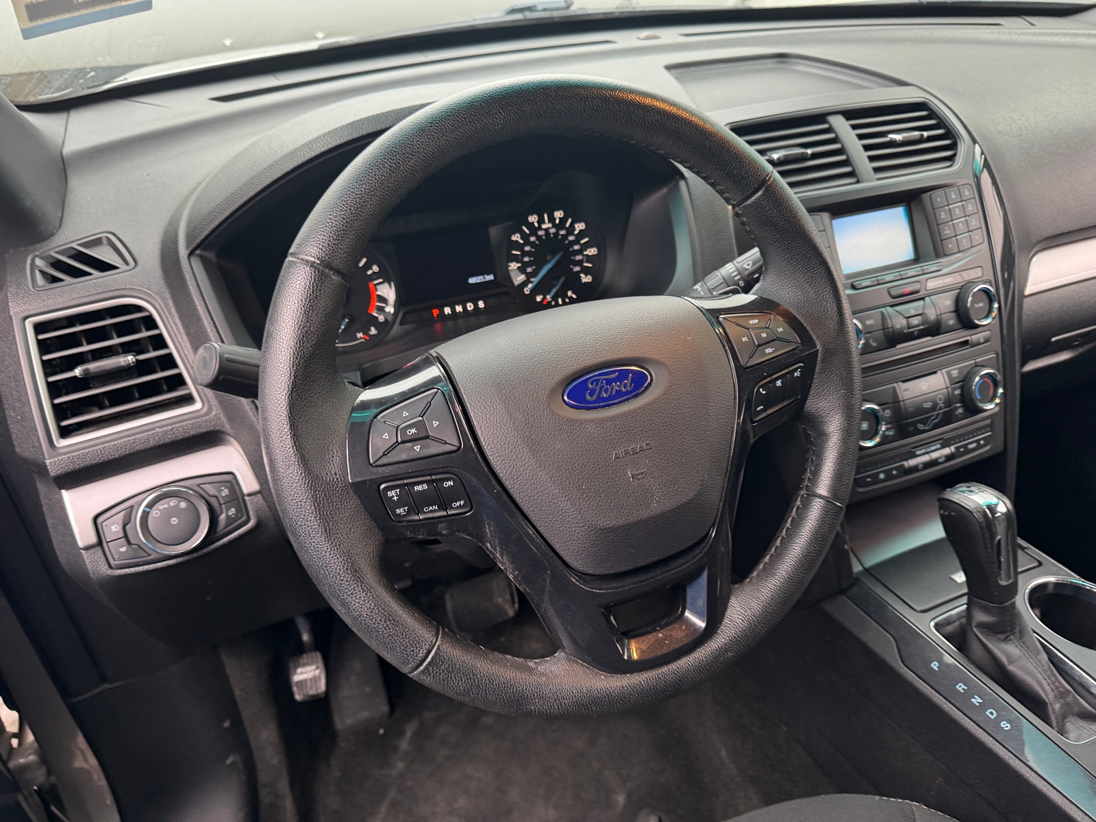 Thumbnail: 2017 Ford Explorer - 5