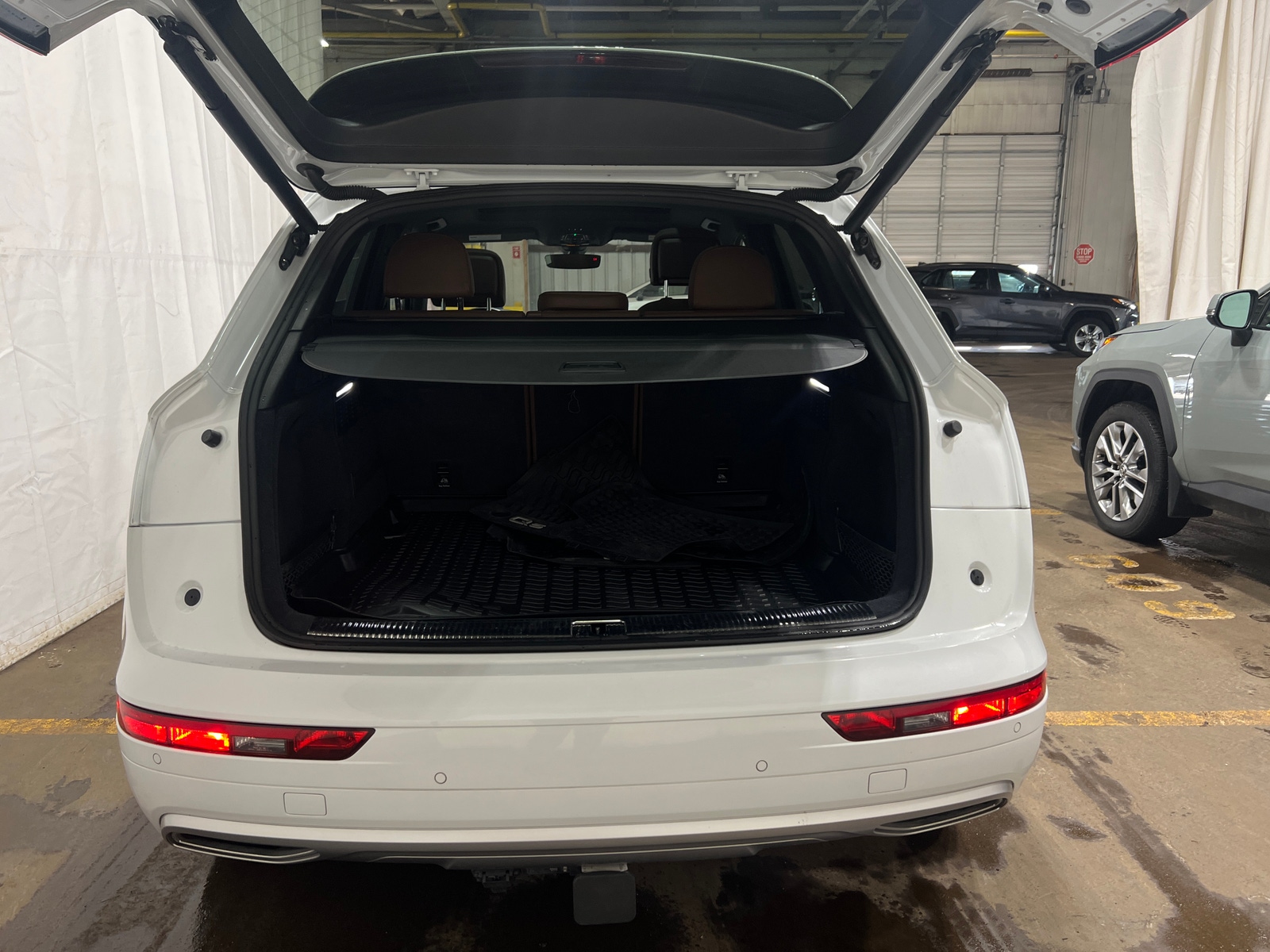 Thumbnail: 2020 Audi Q5 - 6