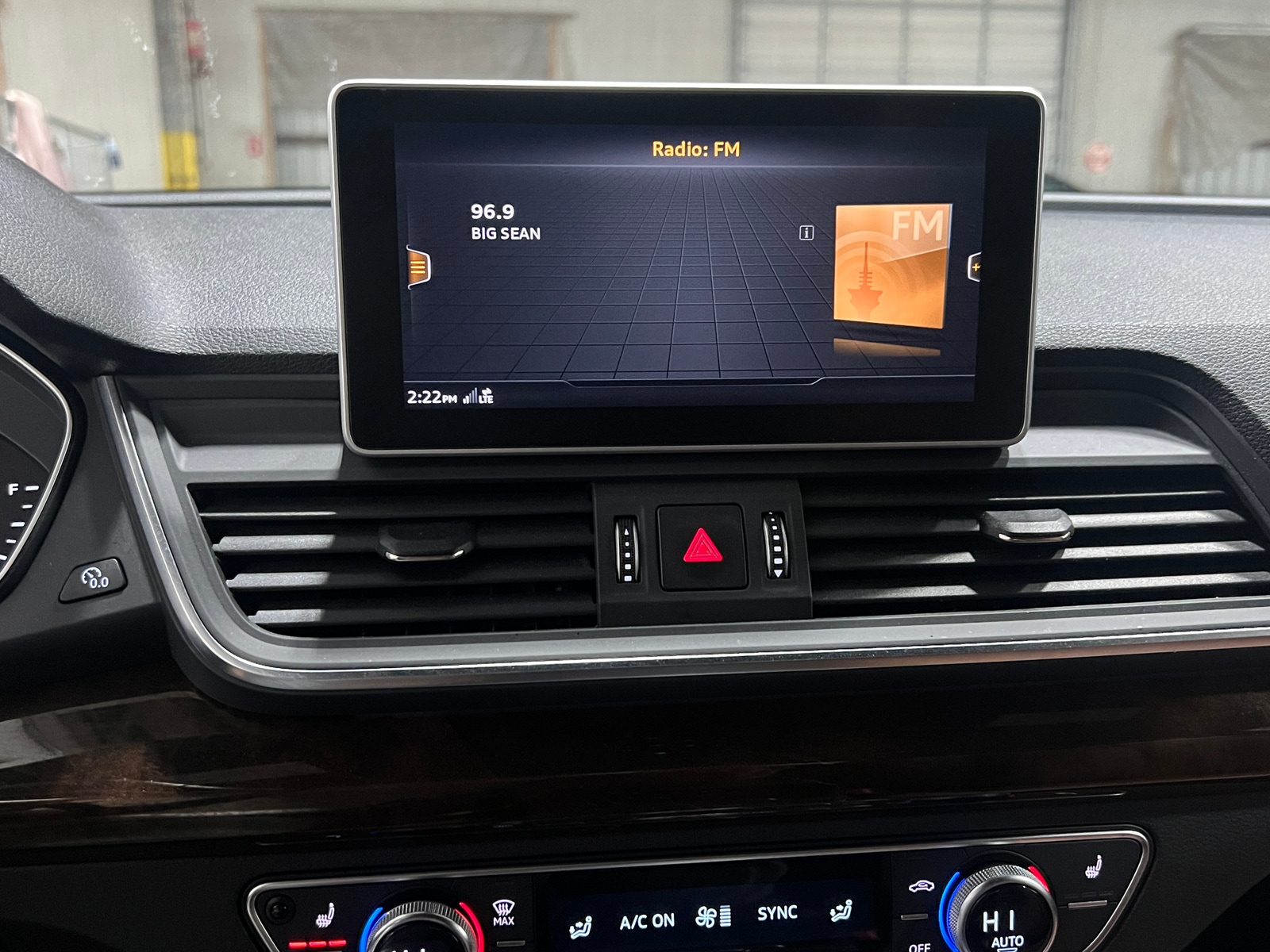 Thumbnail: 2020 Audi Q5 - 3