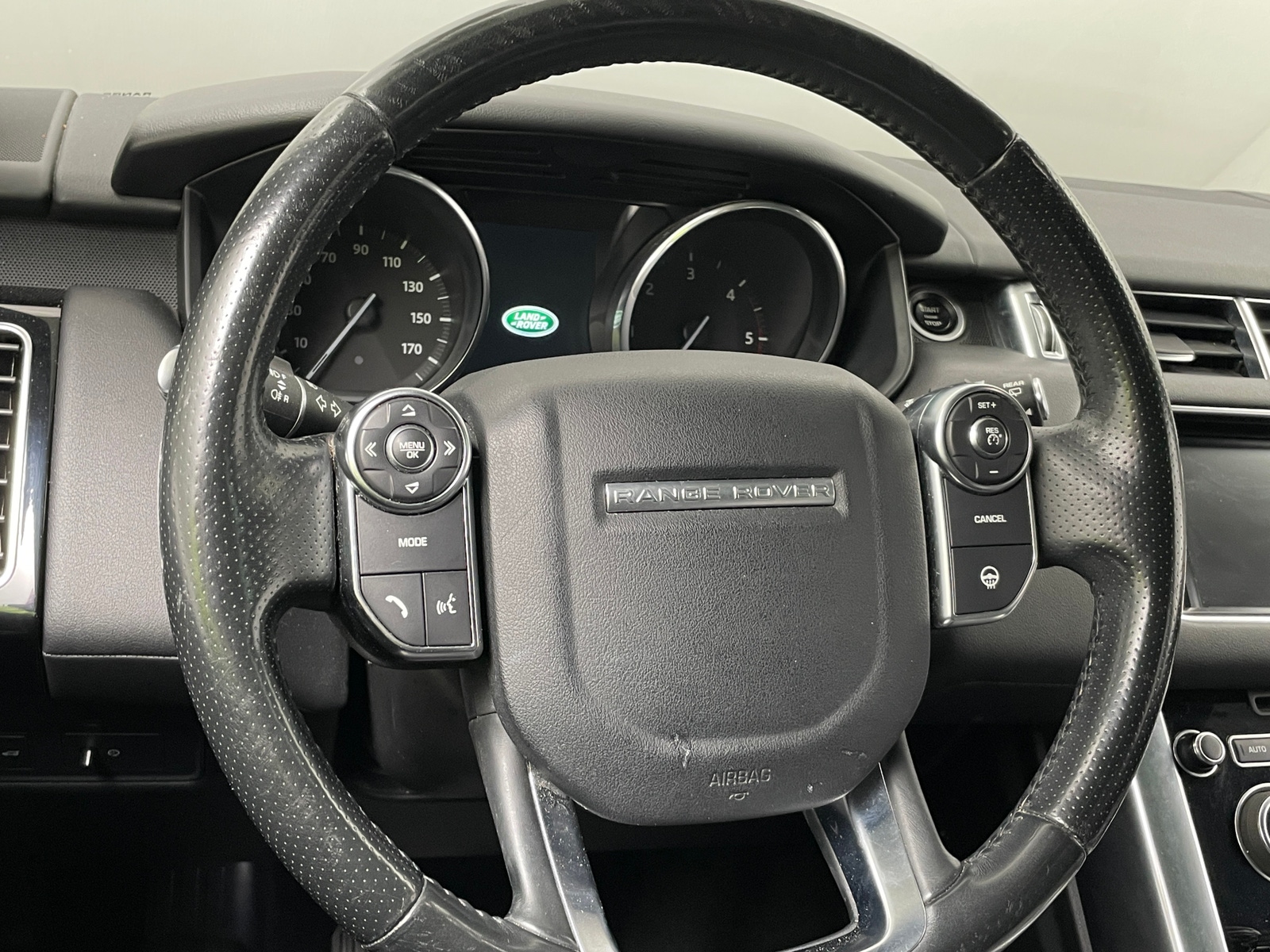 Thumbnail: 2016 Land Rover Range Rover Sport - 4