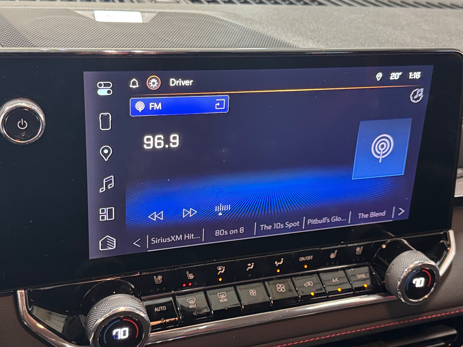 Thumbnail: 2024 Chevrolet Colorado - 3