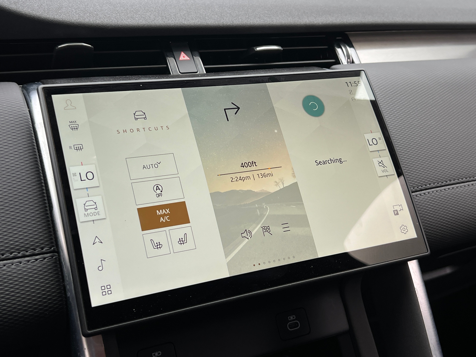 Thumbnail: 2024 Land Rover Discovery Sport - 3