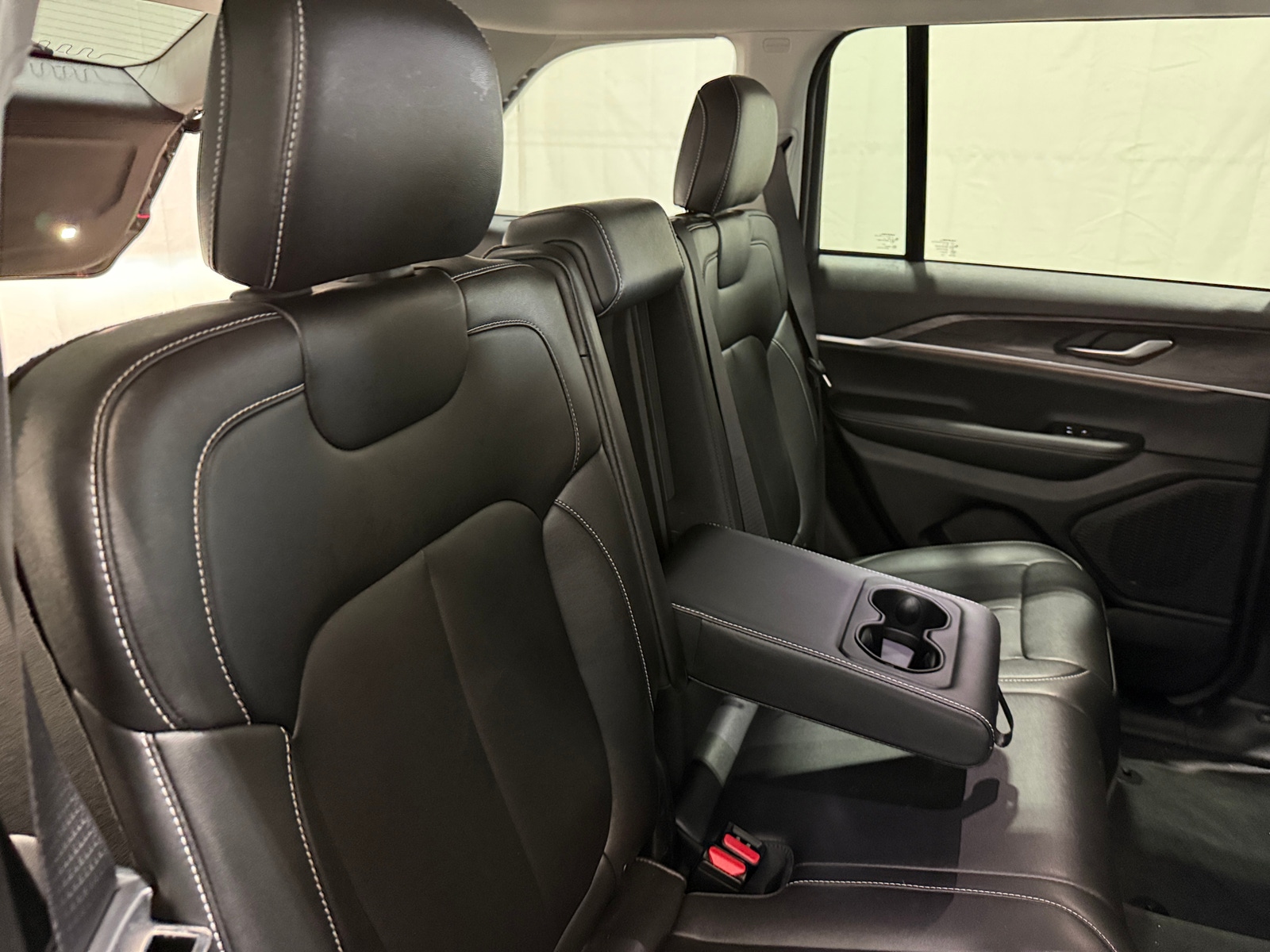 Thumbnail: 2023 Jeep Grand Cherokee - 5