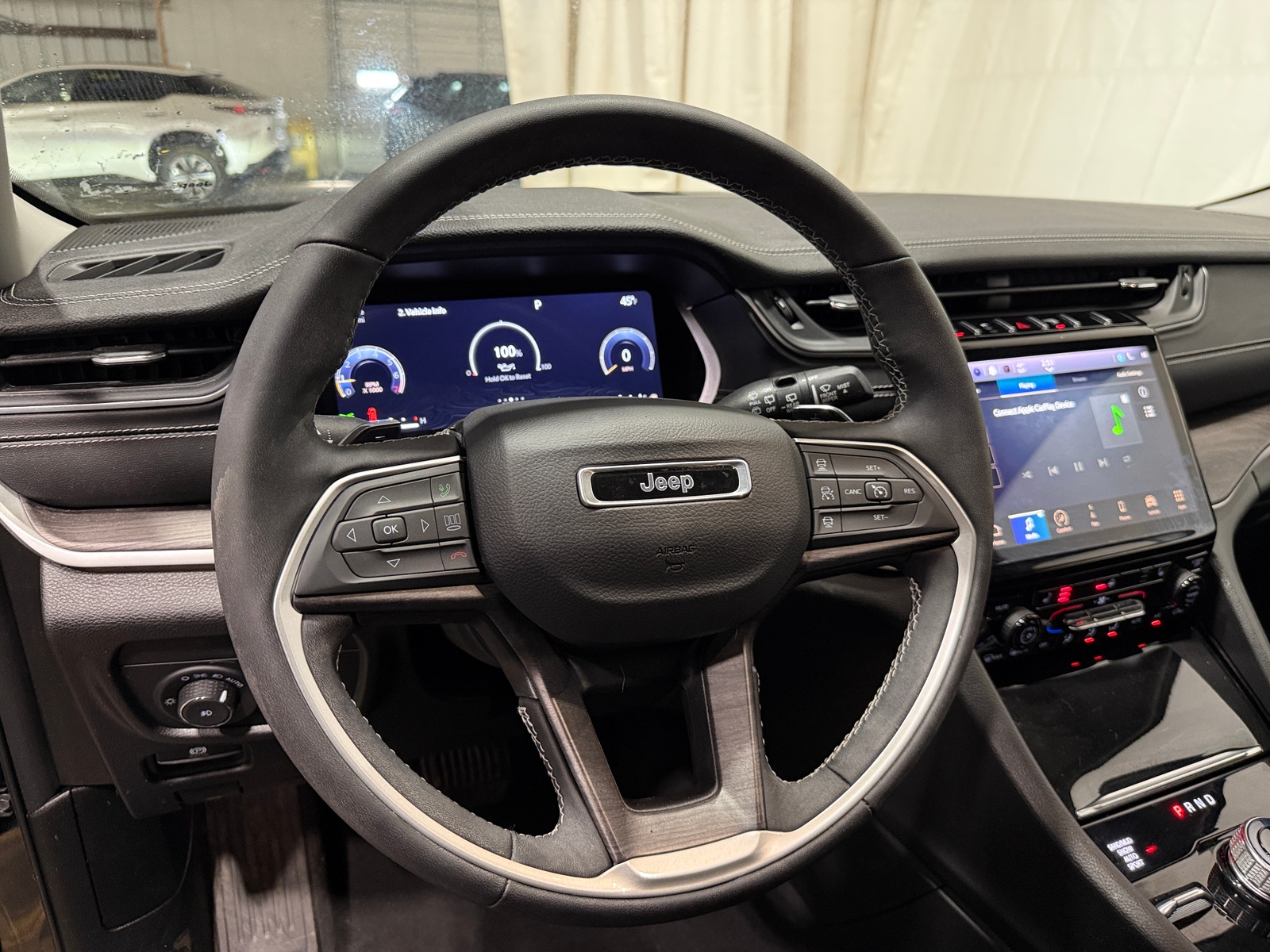 Thumbnail: 2023 Jeep Grand Cherokee - 4