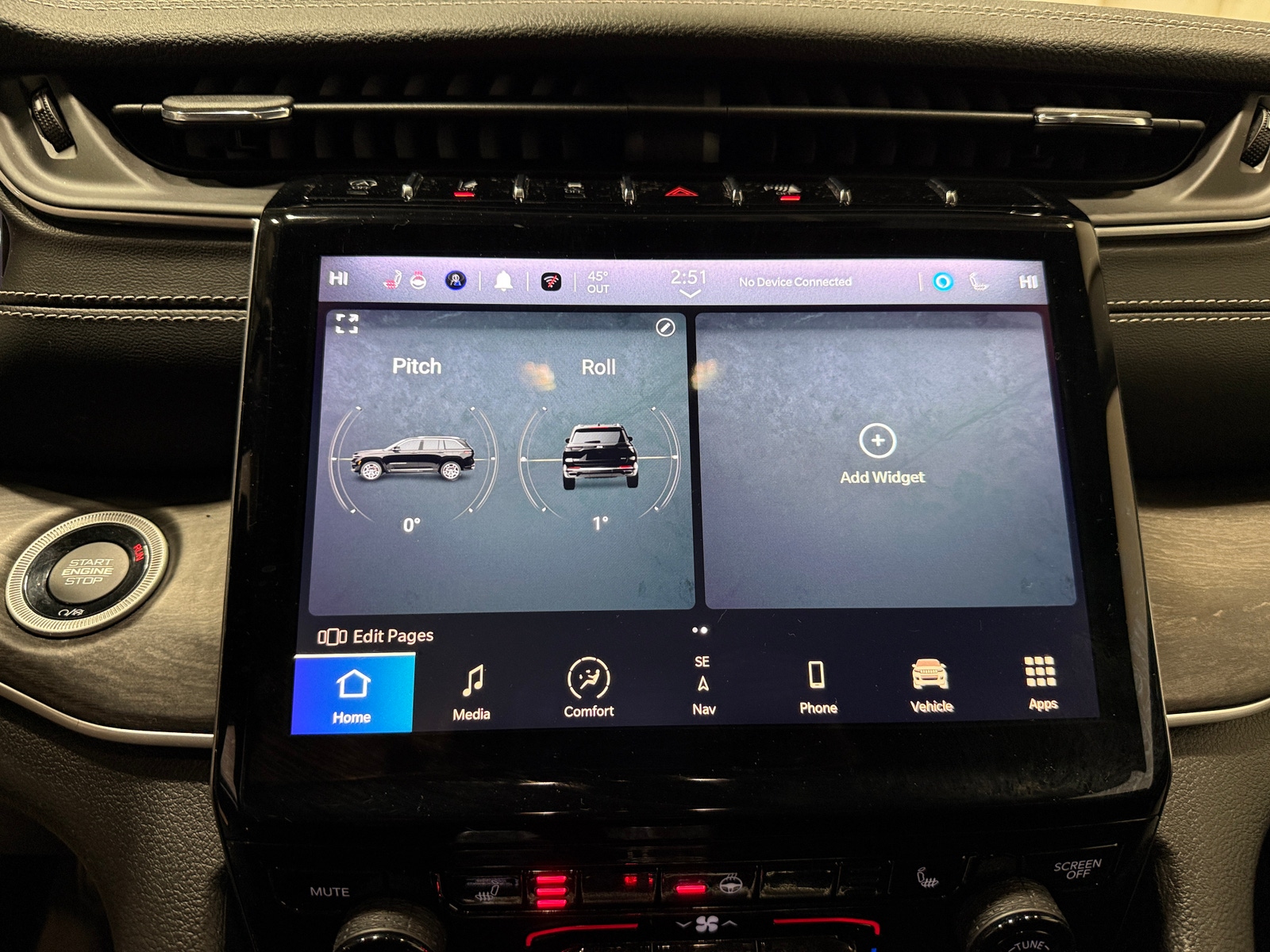 Thumbnail: 2023 Jeep Grand Cherokee - 3