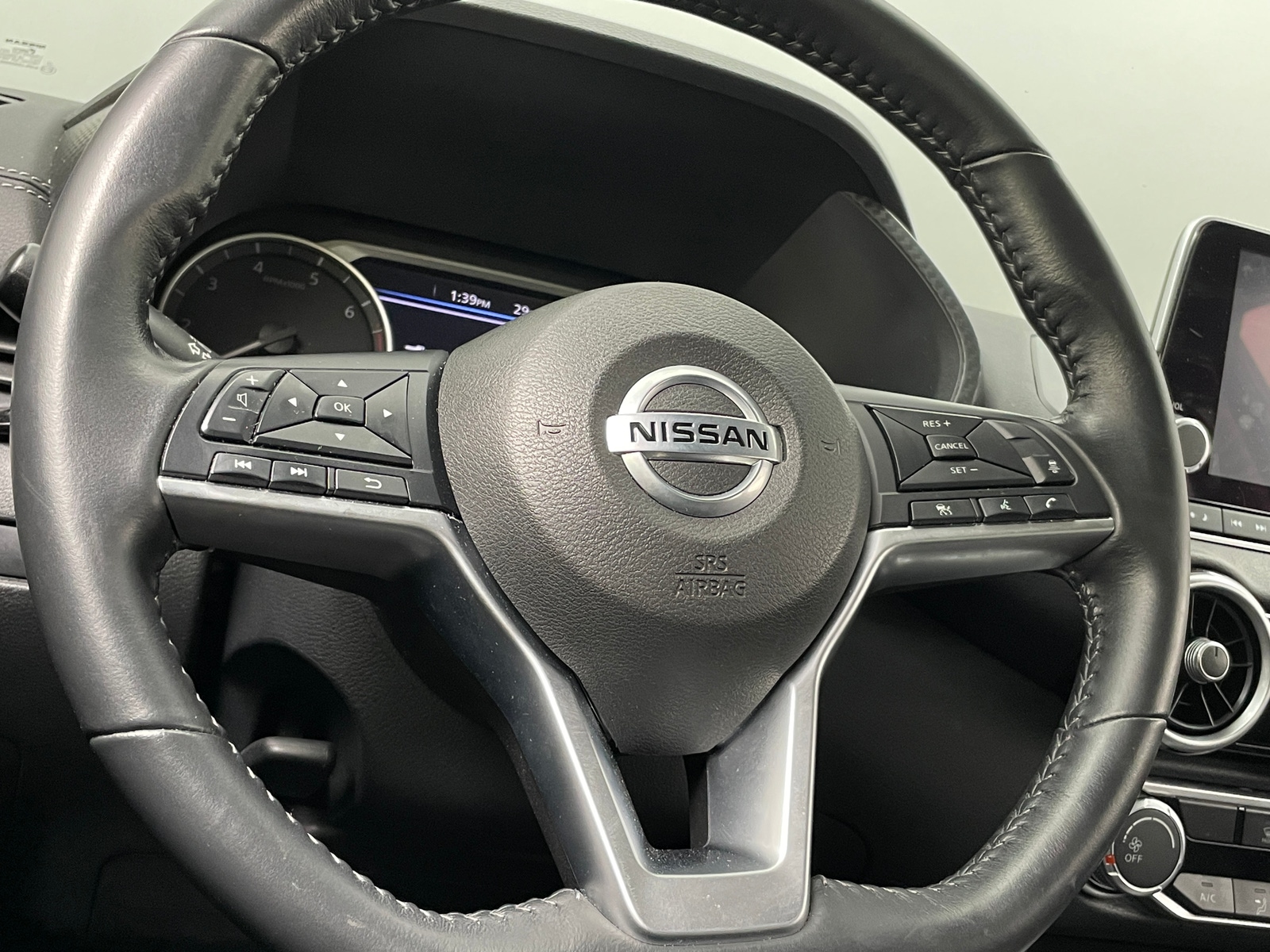 Thumbnail: 2022 Nissan Sentra - 5