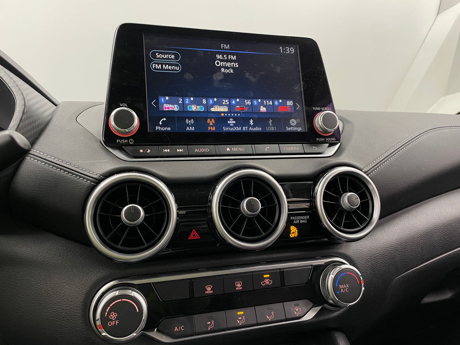 Thumbnail: 2022 Nissan Sentra - 4