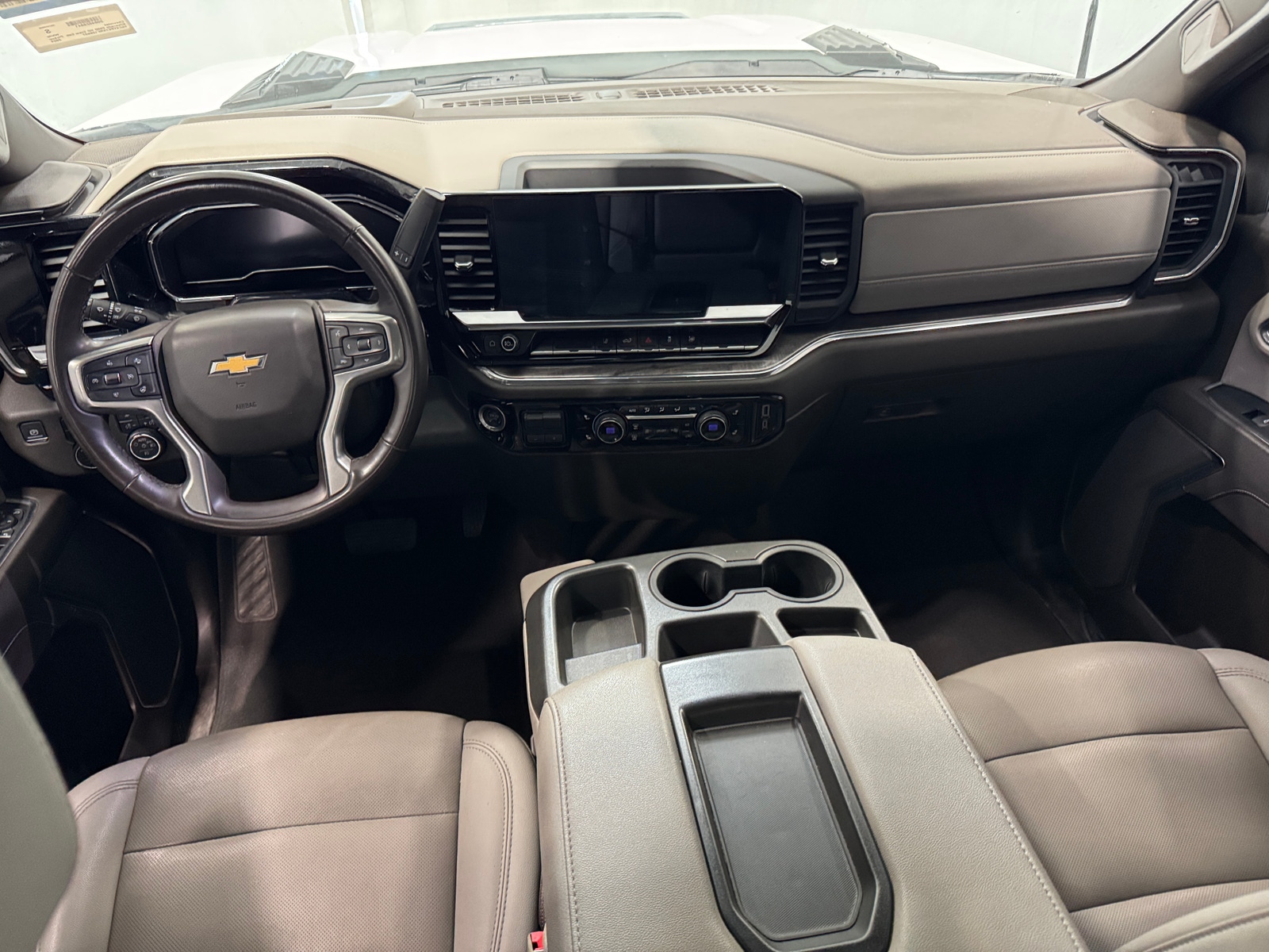 Thumbnail: 2024 Chevrolet Silverado 2500 - 2