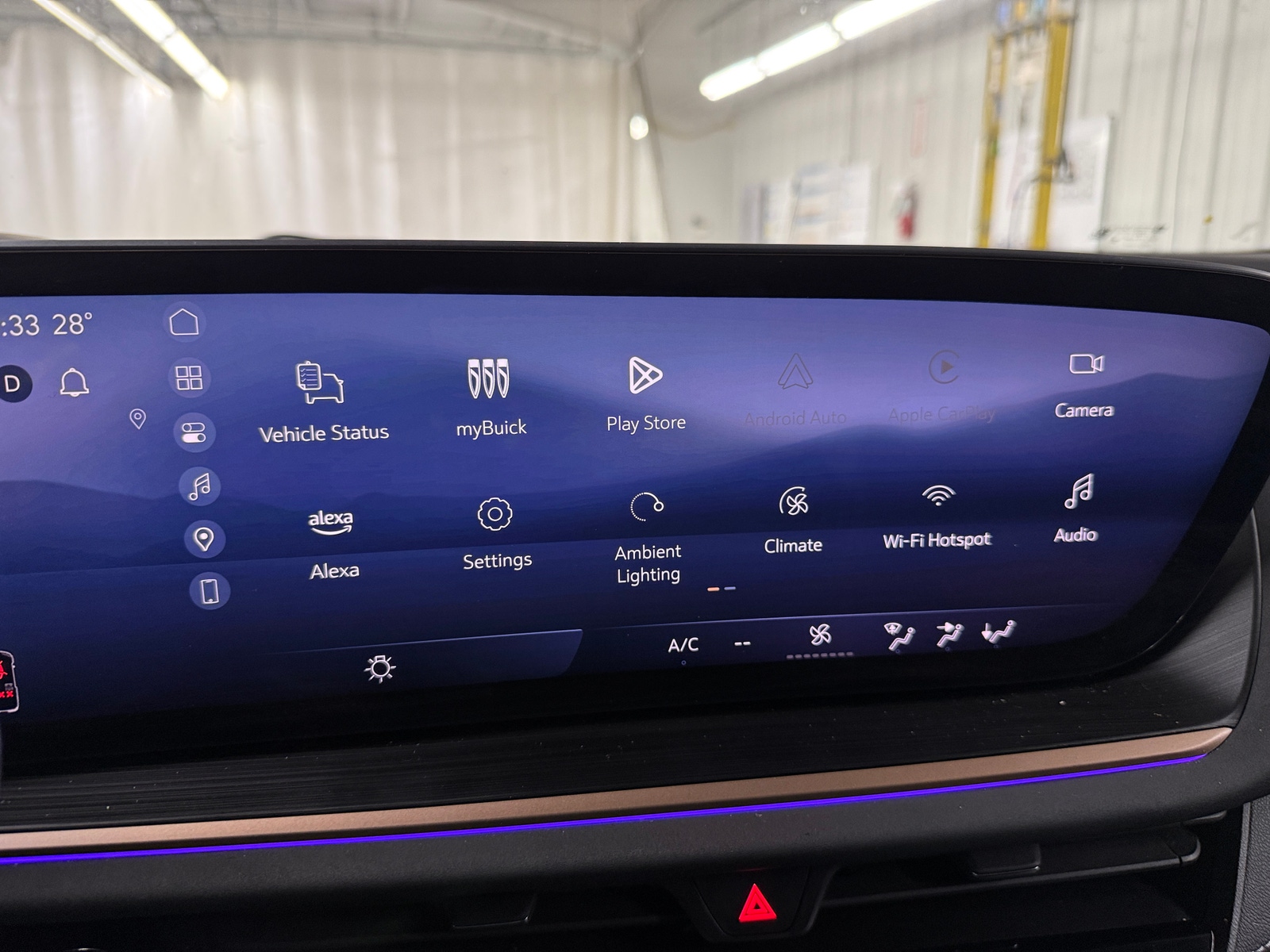 Thumbnail: 2025 Buick Envision - 3