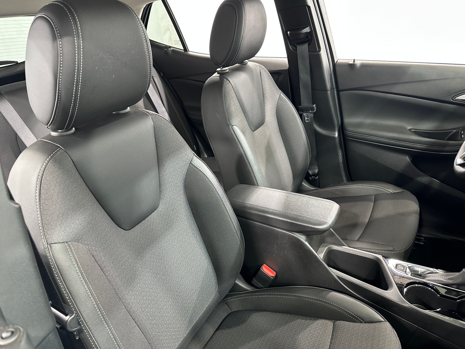 Thumbnail: 2025 Buick Encore GX - 2