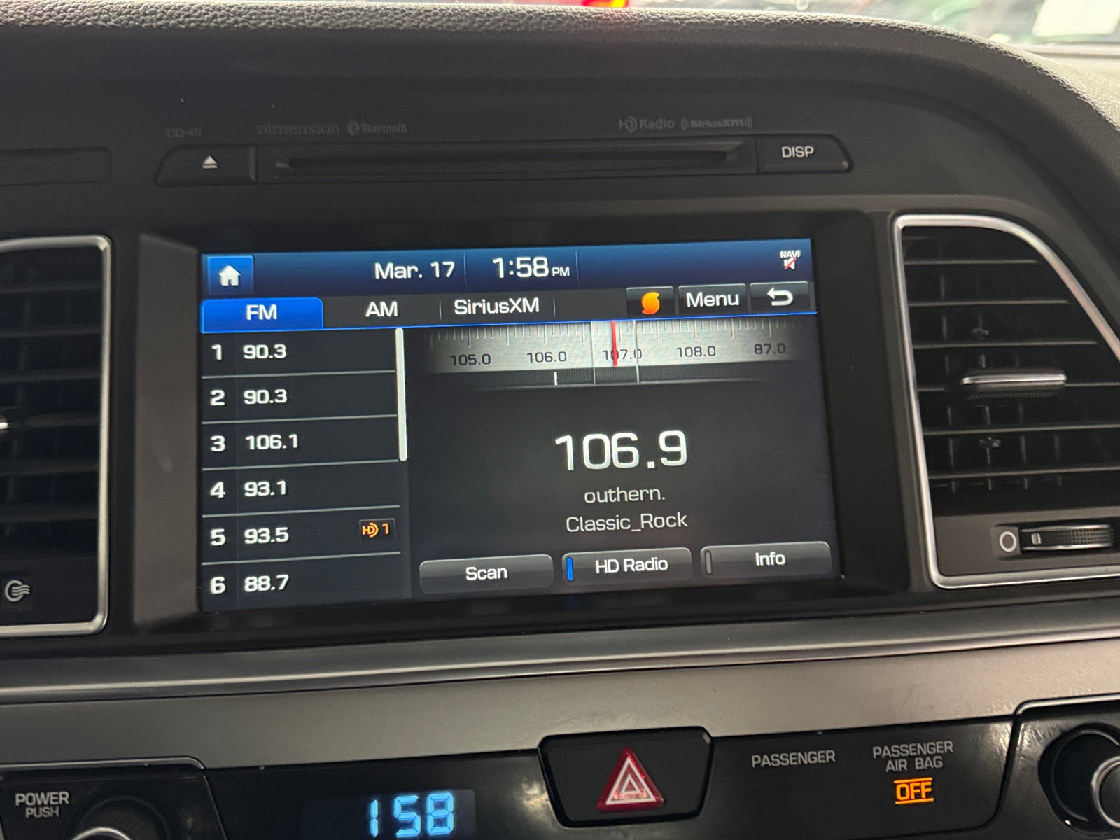 Thumbnail: 2015 Hyundai Sonata - 4