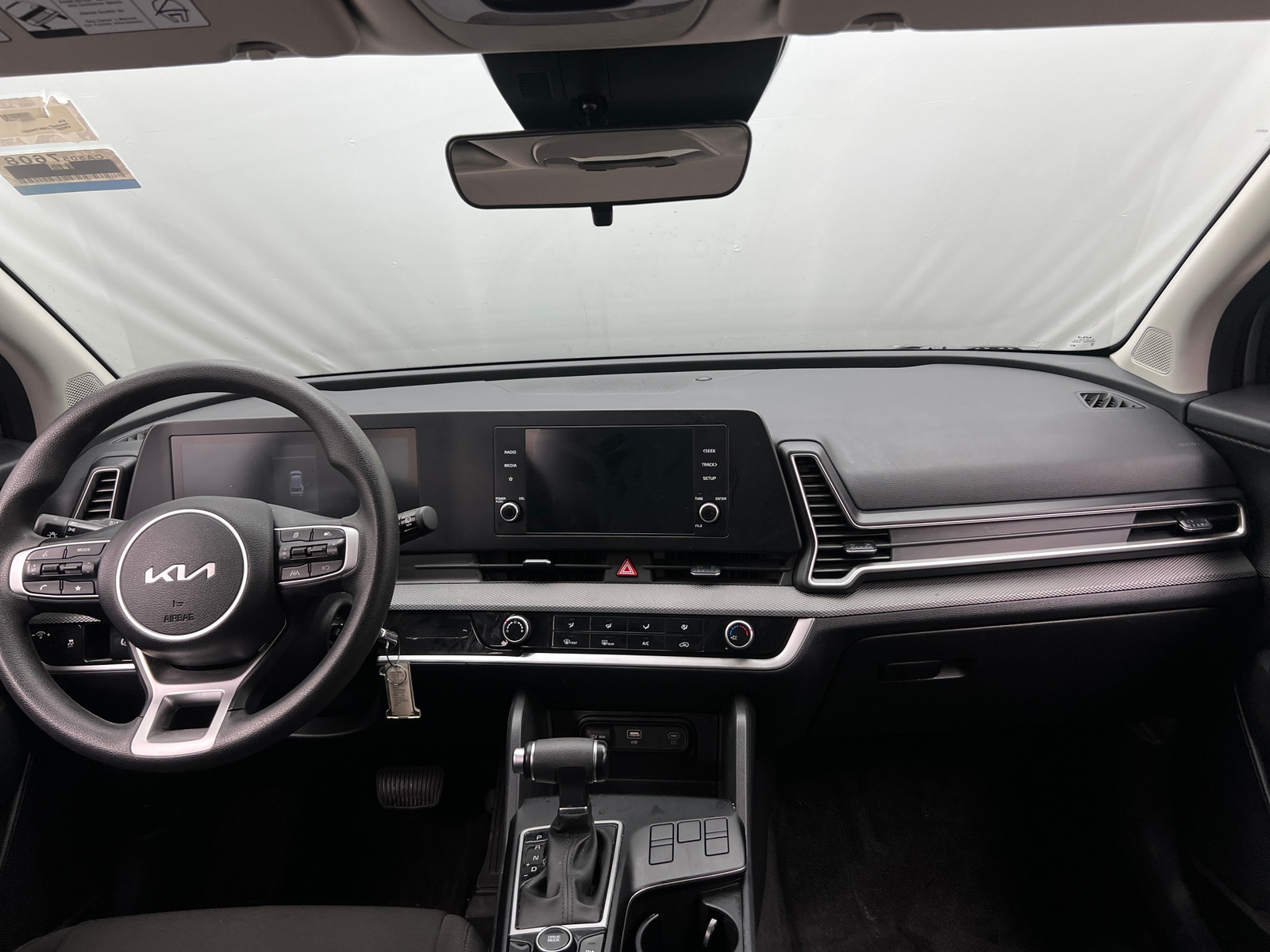 Thumbnail: 2024 Kia Sportage - 3