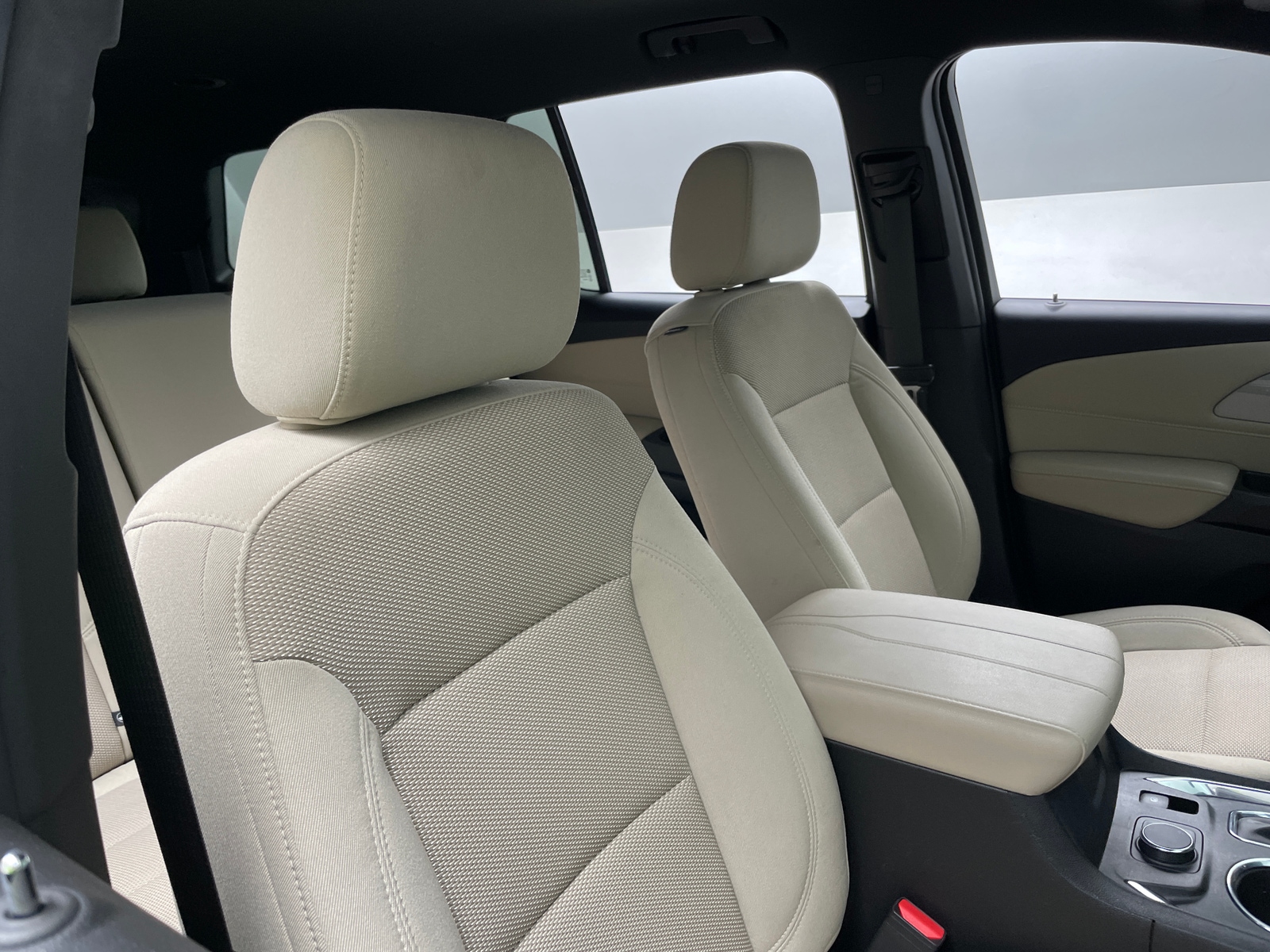 Thumbnail: 2023 Chevrolet Traverse - 2