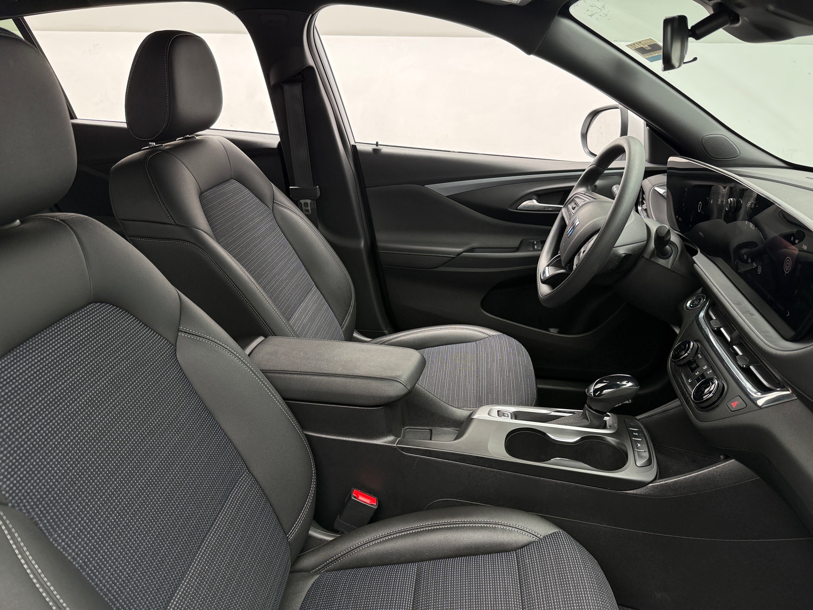 Thumbnail: 2025 Buick Envista - 2