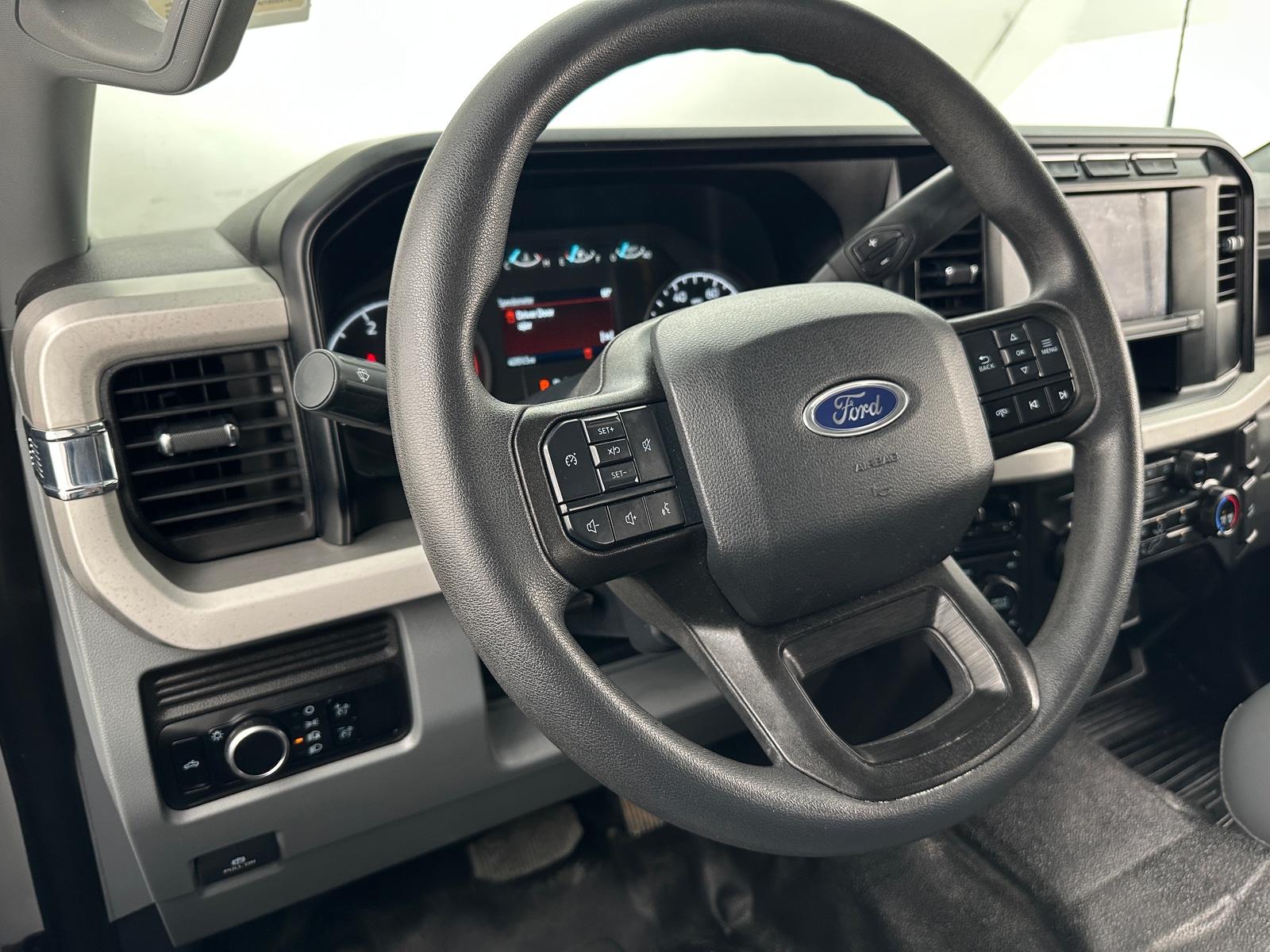 Thumbnail: 2024 Ford Econoline - 5