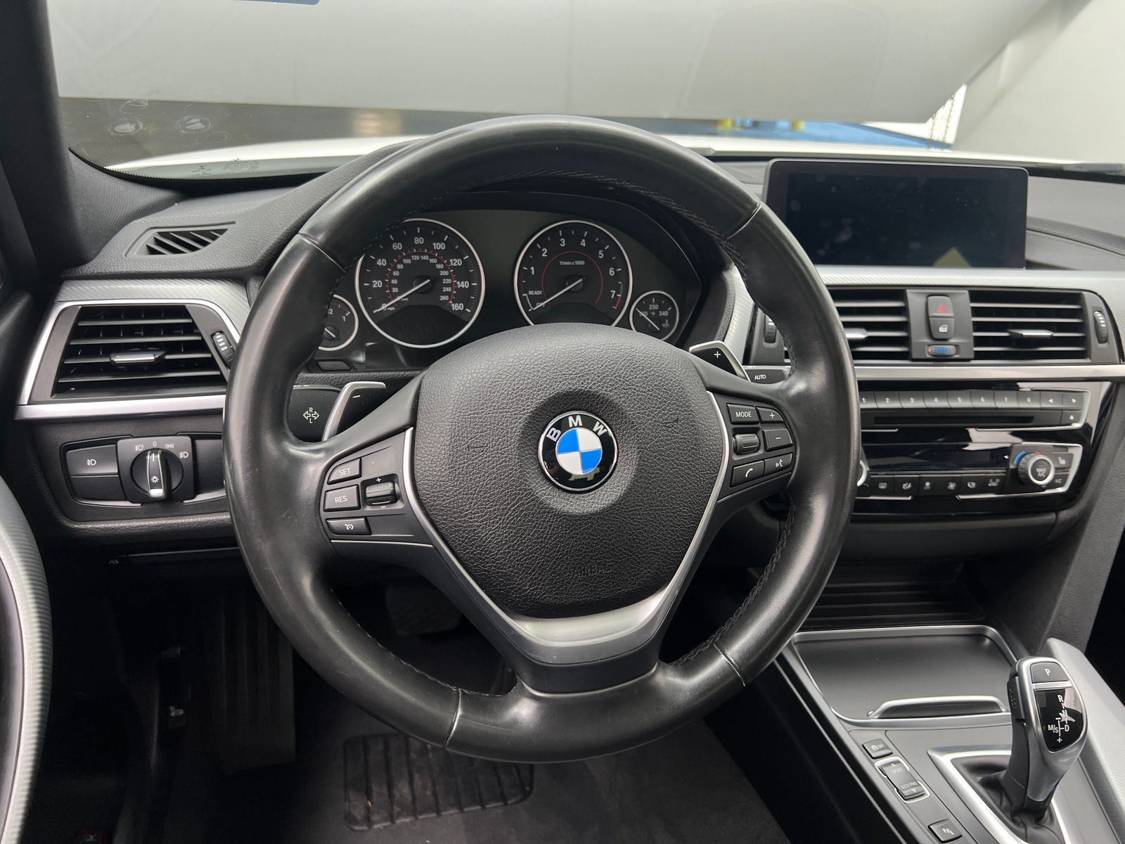 Thumbnail: 2018 BMW 3 Series - 4