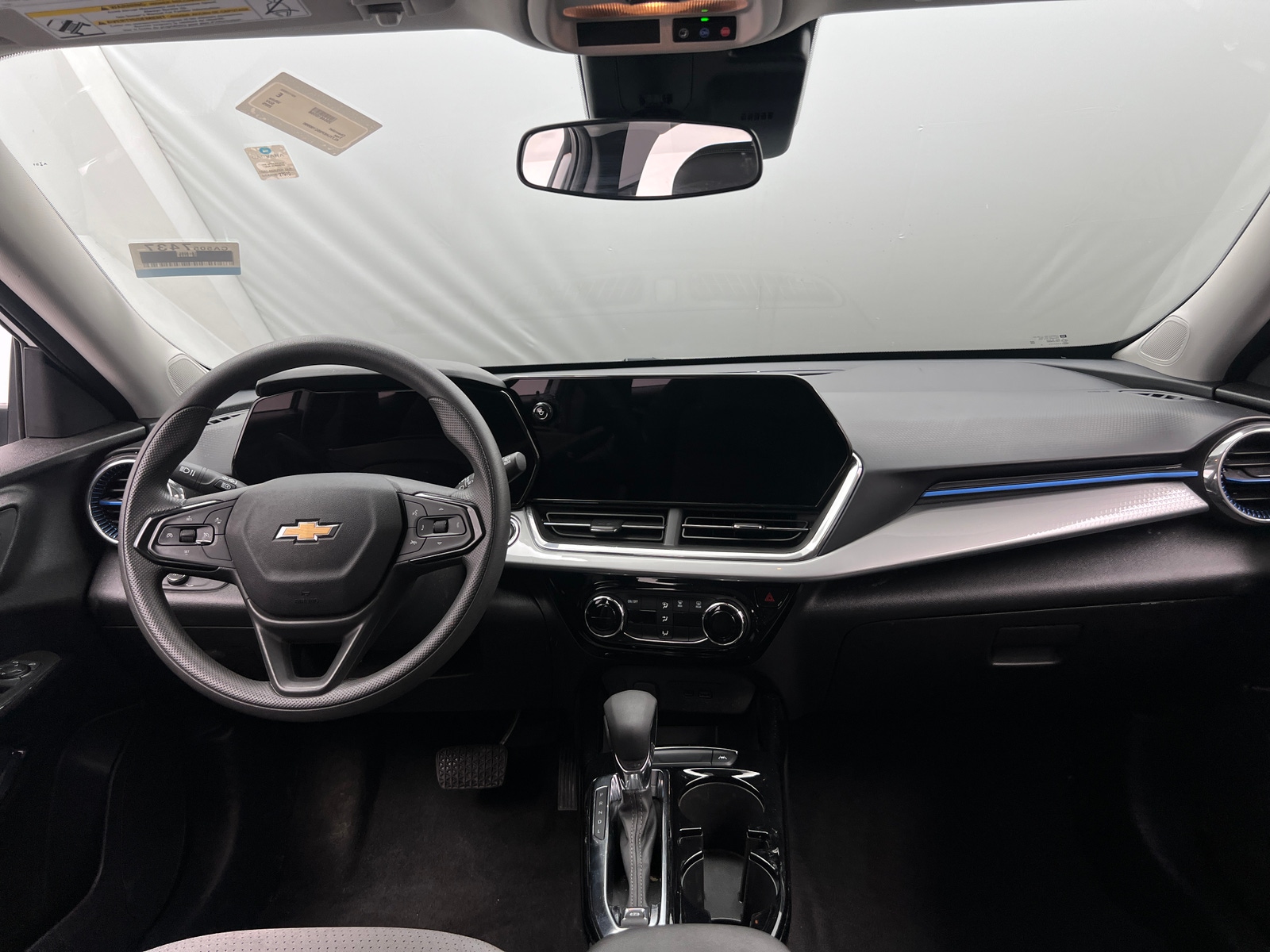 Thumbnail: 2025 Chevrolet Trax - 3