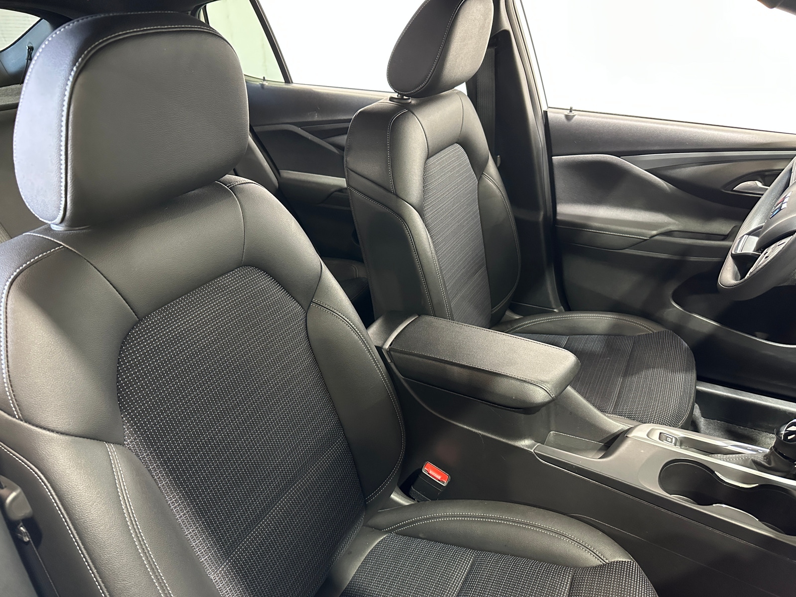 Thumbnail: 2025 Buick Envista - 2