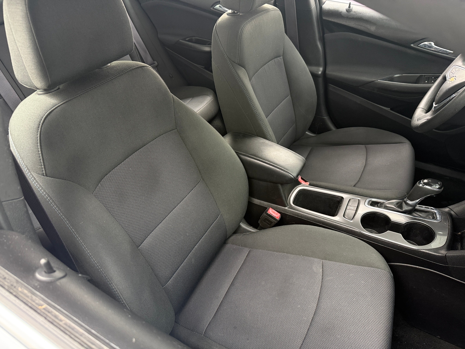 Thumbnail: 2017 Chevrolet Cruze - 2