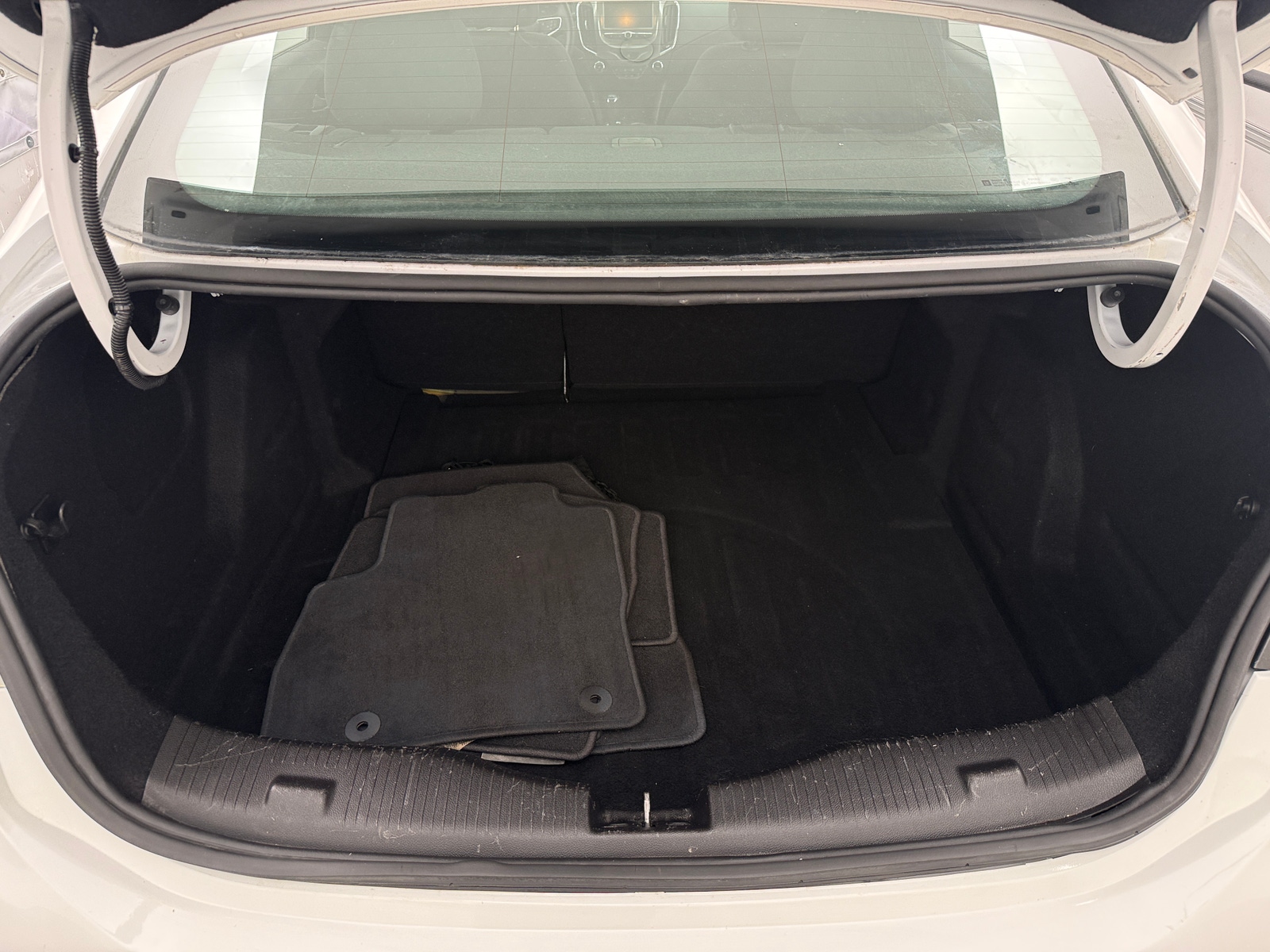 Thumbnail: 2017 Chevrolet Cruze - 7