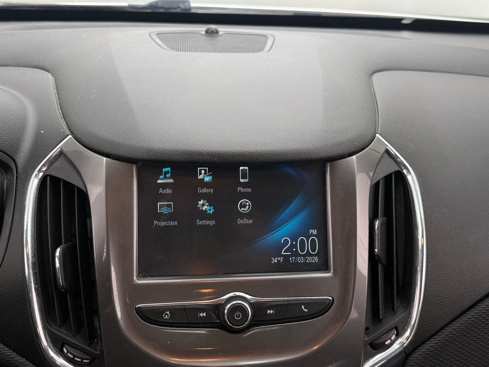 Thumbnail: 2017 Chevrolet Cruze - 4