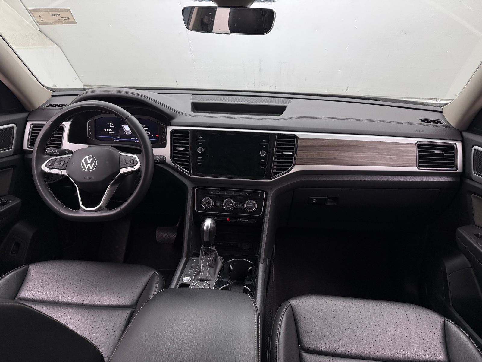 Thumbnail: 2022 Volkswagen Atlas - 2