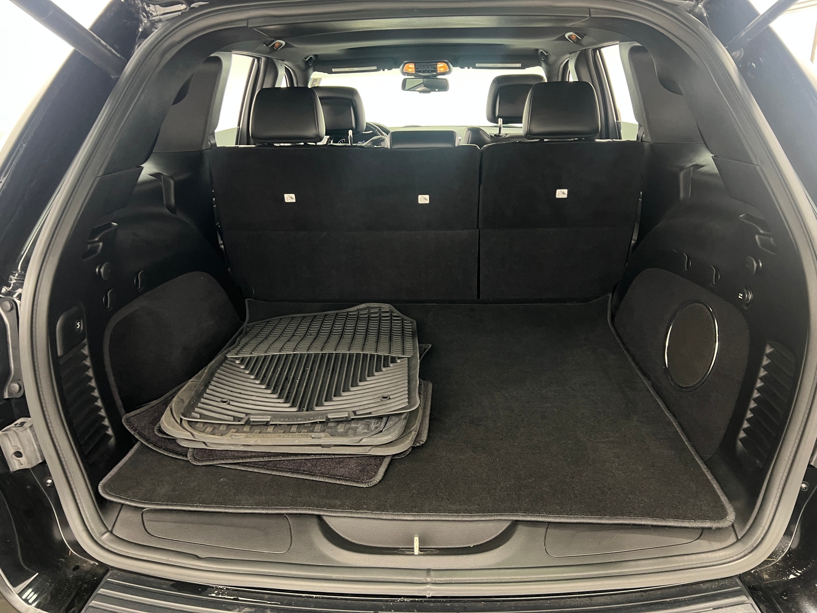 Thumbnail: 2015 Jeep Grand Cherokee - 7