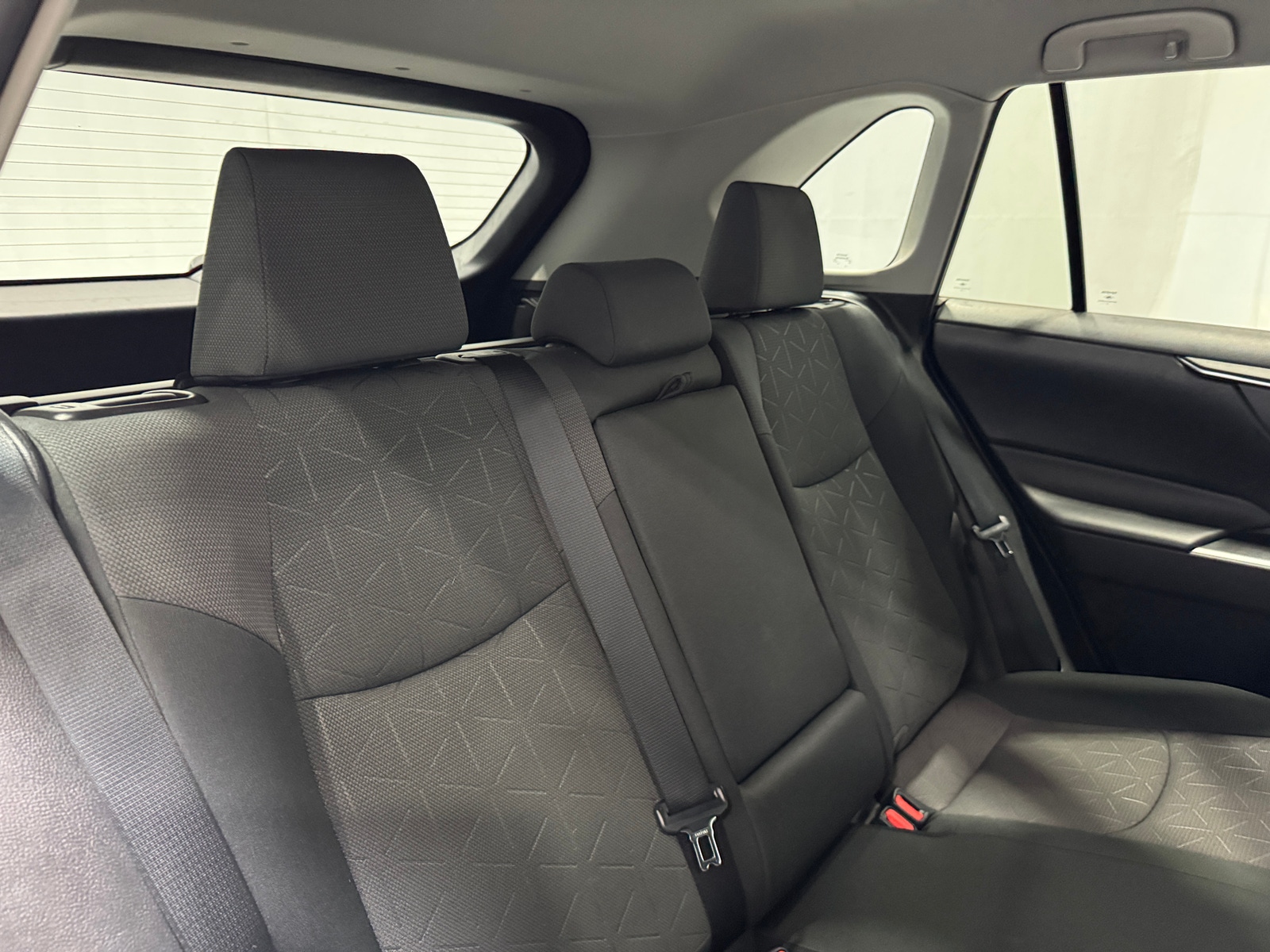 Thumbnail: 2022 Toyota RAV4 - 6