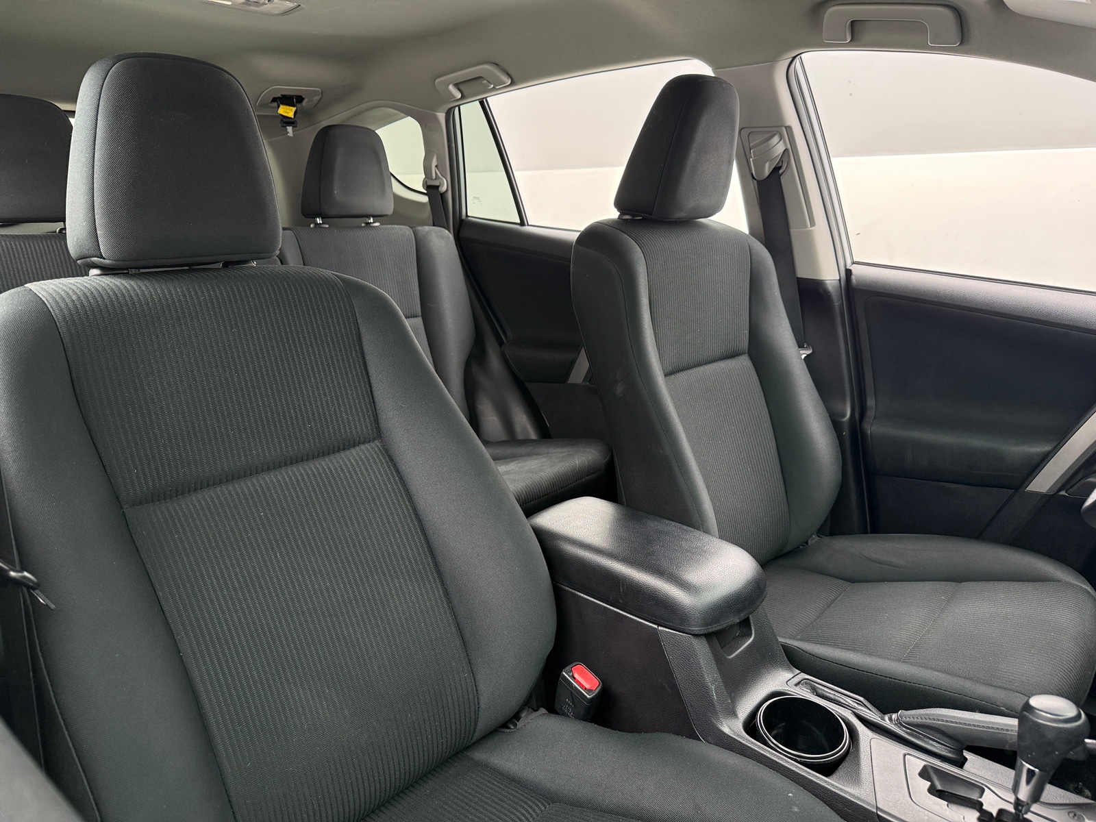 Thumbnail: 2018 Toyota RAV4 - 2