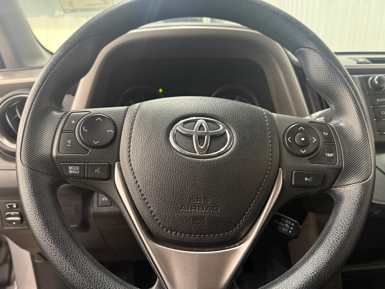 Thumbnail: 2018 Toyota RAV4 - 5