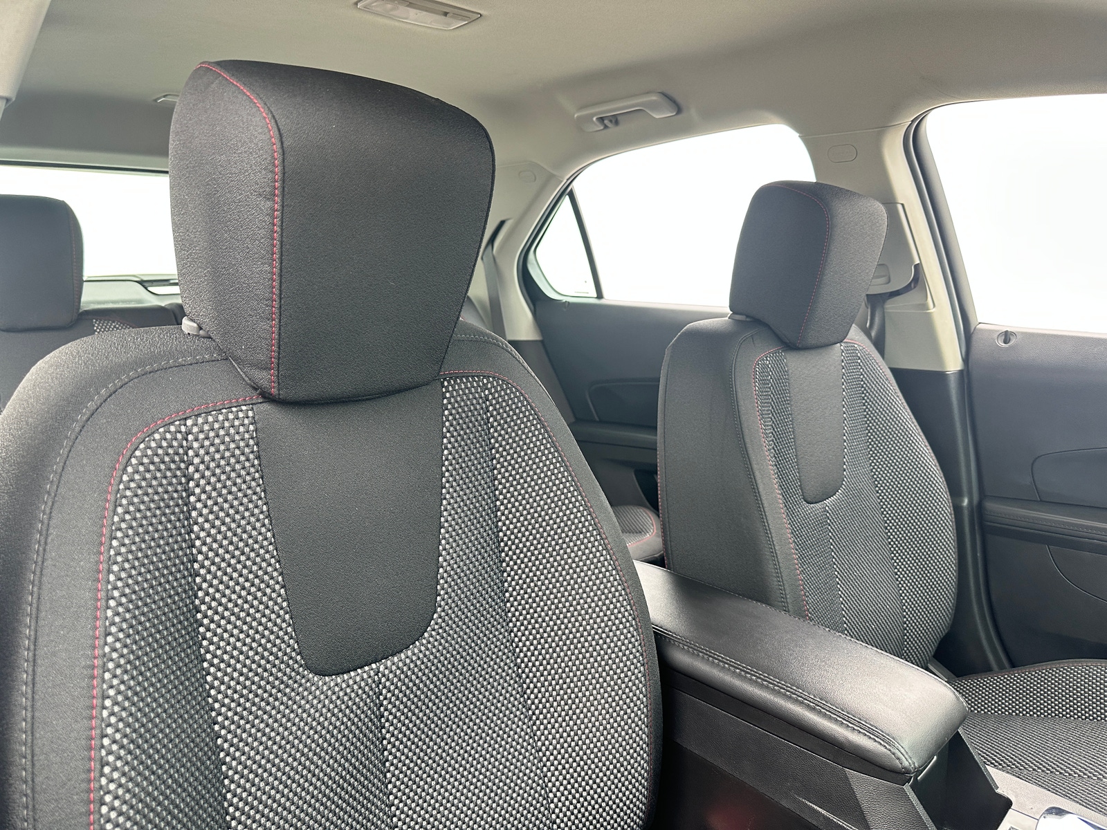 Thumbnail: 2017 Chevrolet Equinox - 2