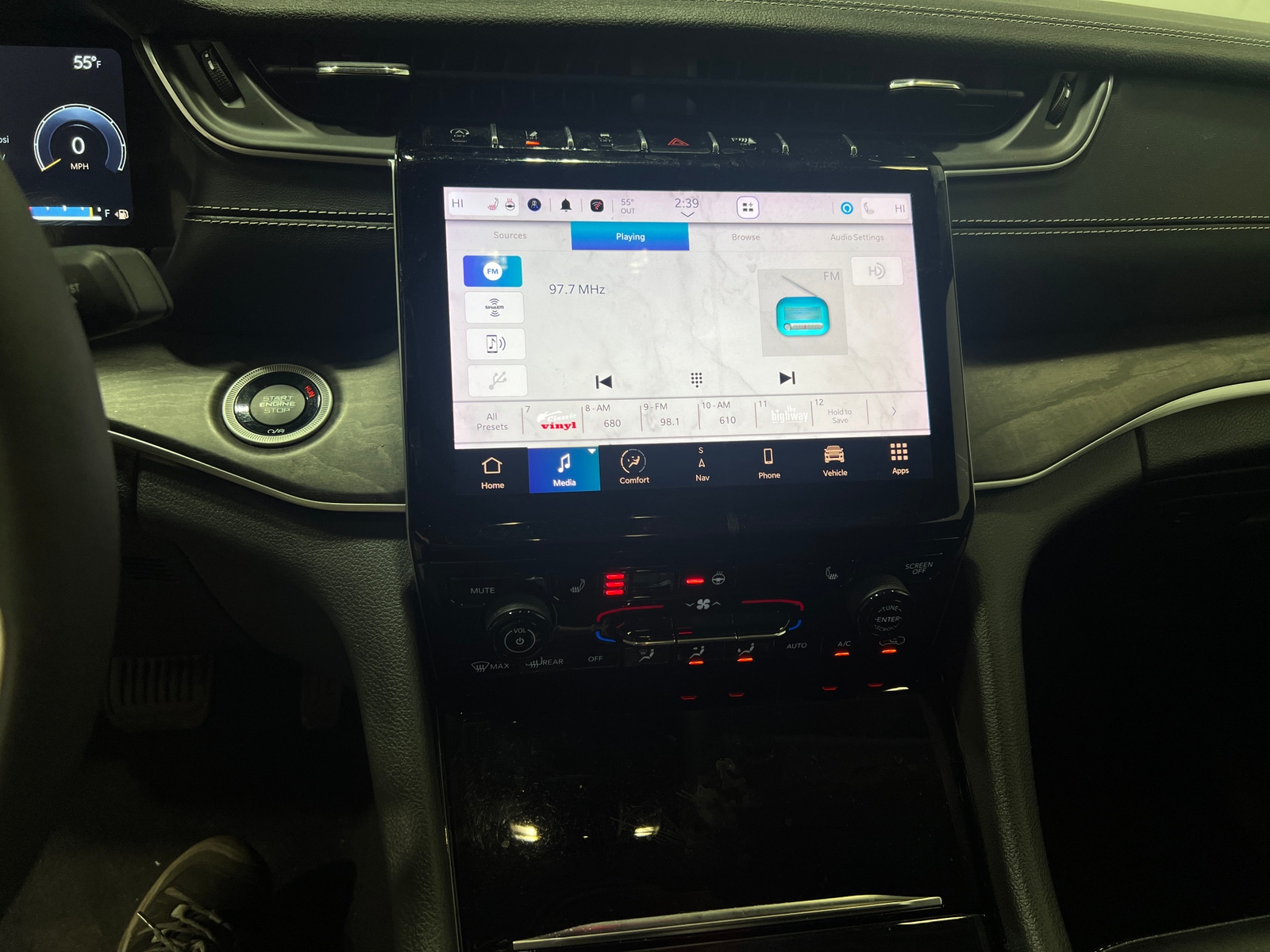 Thumbnail: 2023 Jeep Grand Cherokee - 3