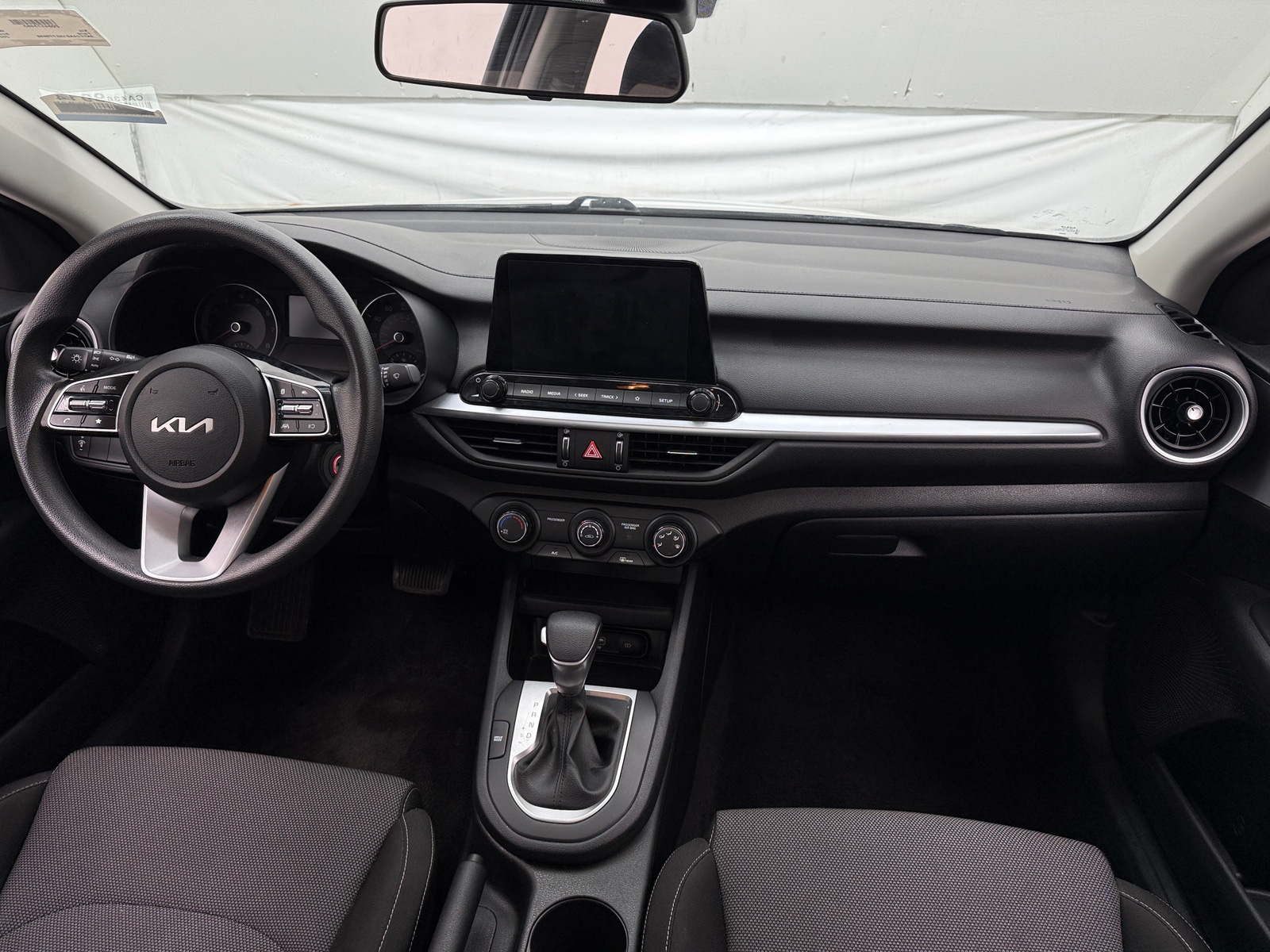 Thumbnail: 2024 Kia Forte - 3