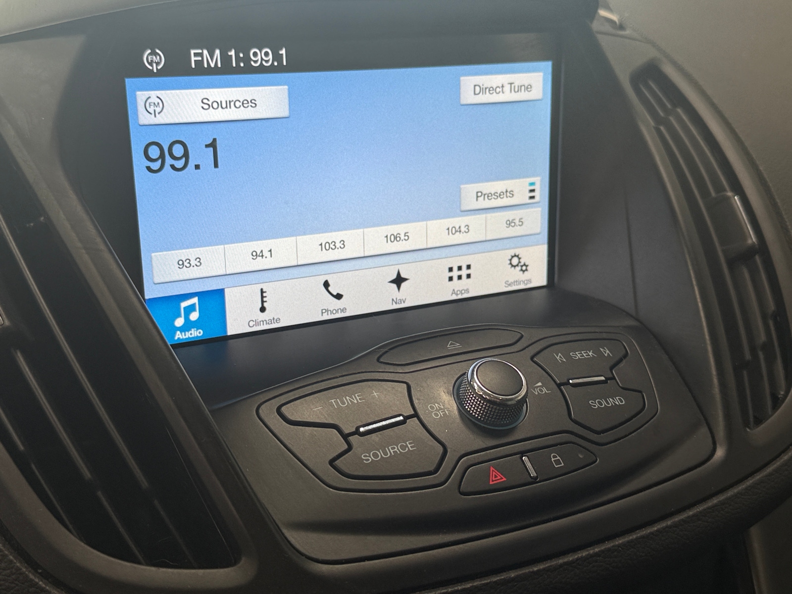 Thumbnail: 2016 Ford Escape - 4