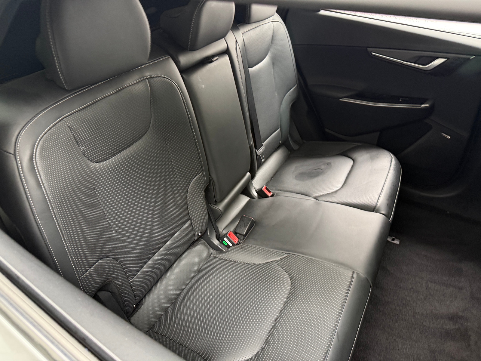 Thumbnail: 2022 Kia EV6 - 5