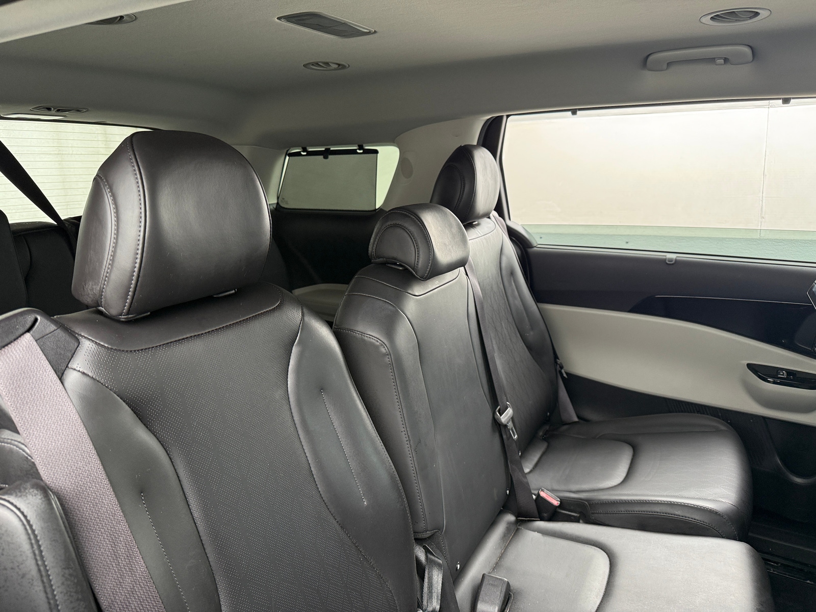 Thumbnail: 2022 Kia Carnival - 5