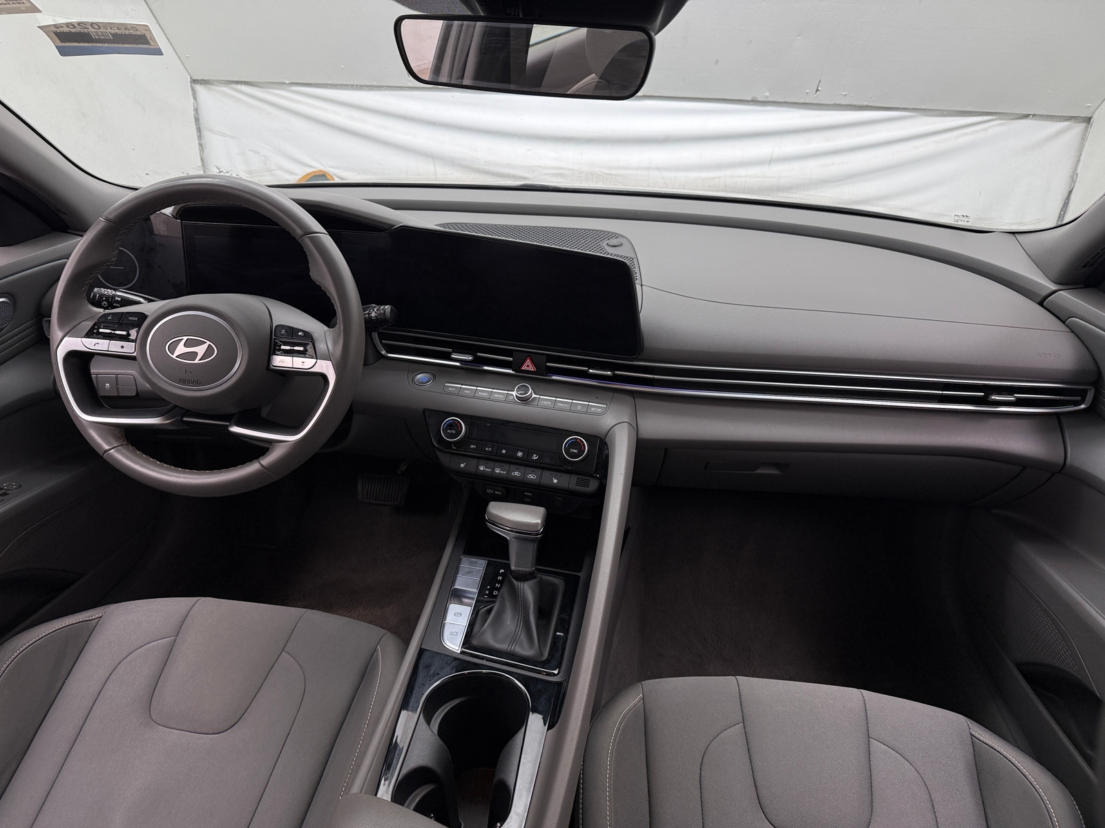 Thumbnail: 2025 Hyundai Elantra - 3