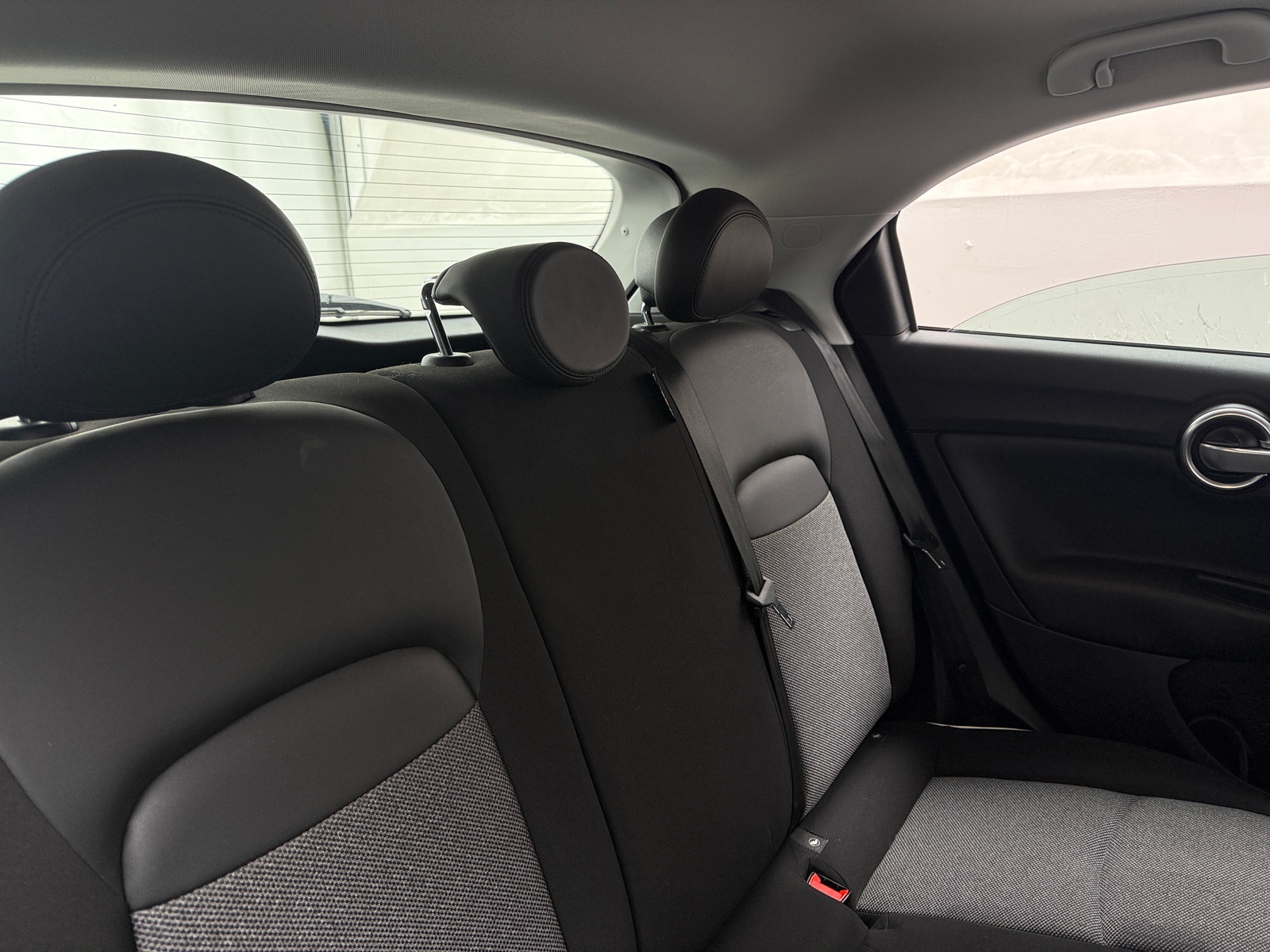 Thumbnail: 2017 Fiat 500X - 6