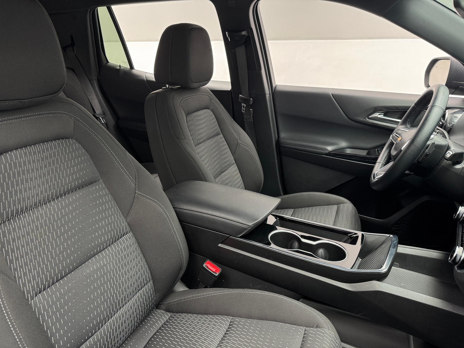 Thumbnail: 2025 Chevrolet Equinox - 2