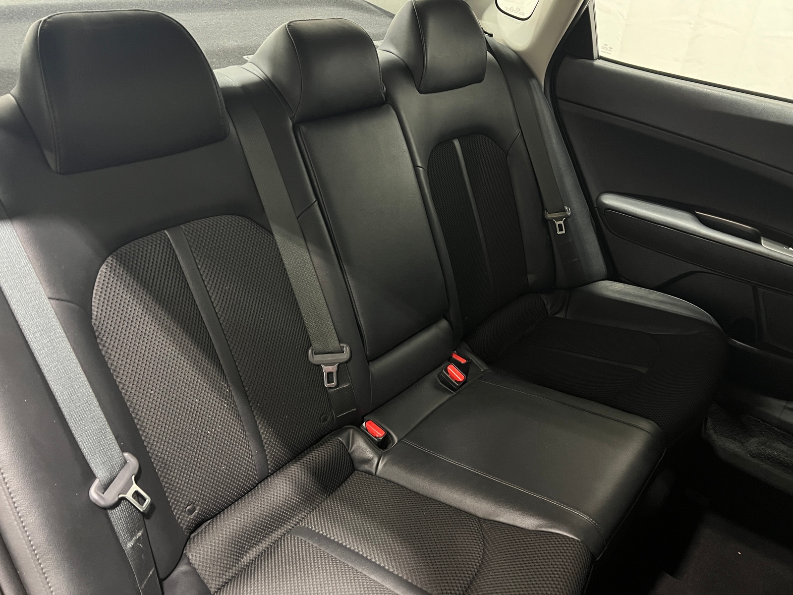 Thumbnail: 2019 Kia Optima - 6