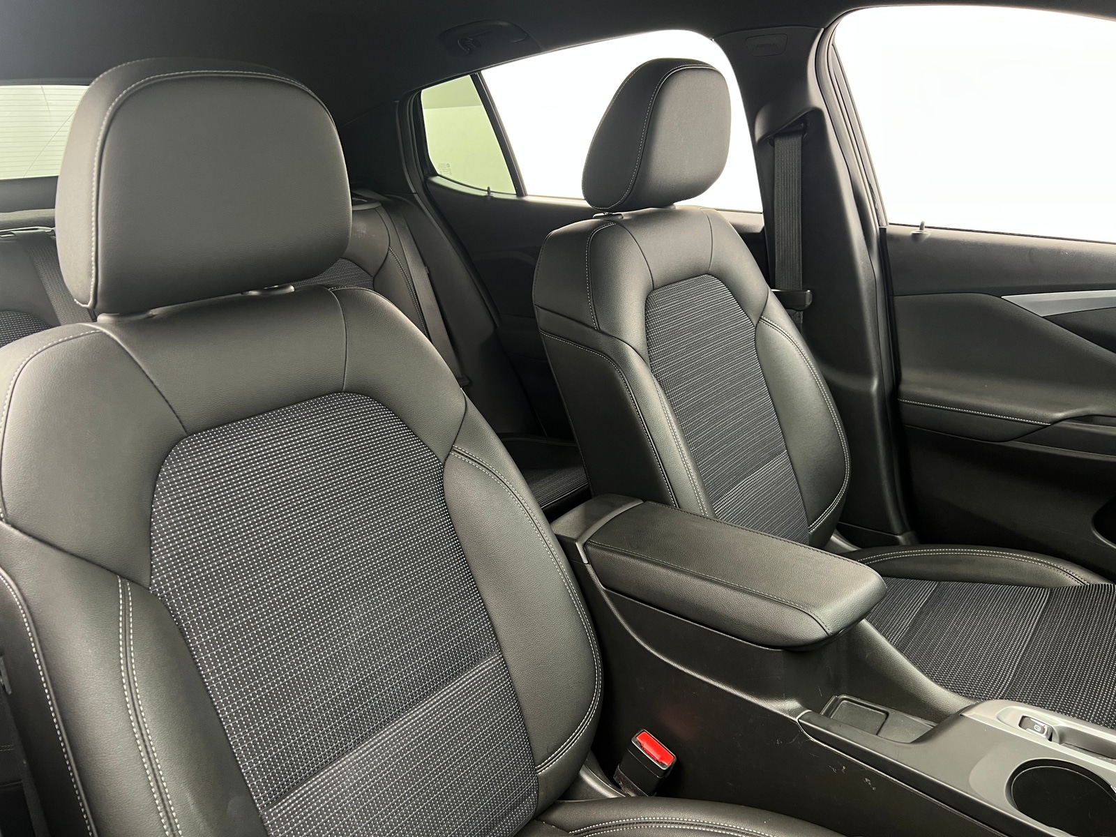 Thumbnail: 2025 Buick Envista - 2