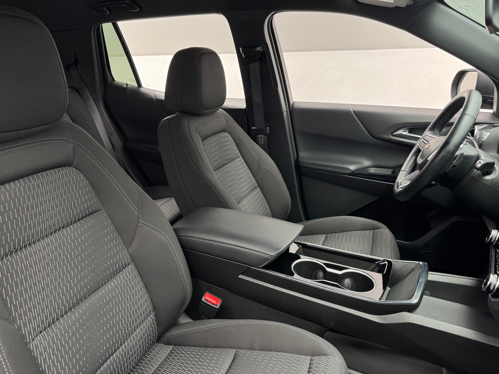 Thumbnail: 2025 Chevrolet Equinox - 2