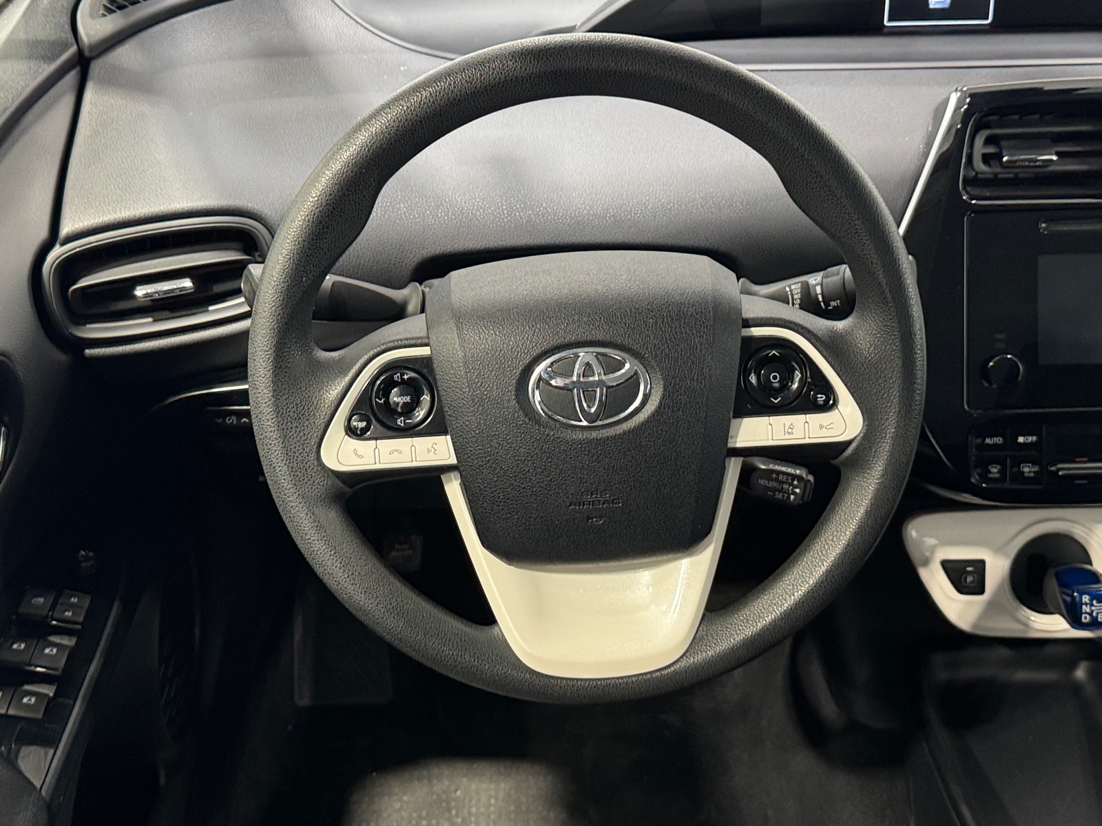 Thumbnail: 2018 Toyota Prius - 5