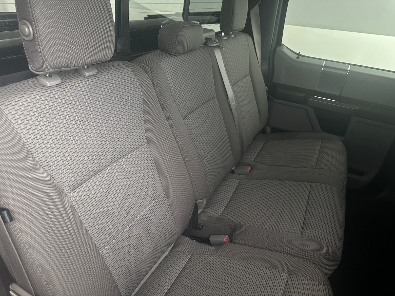 Thumbnail: 2018 Ford Econoline - 6